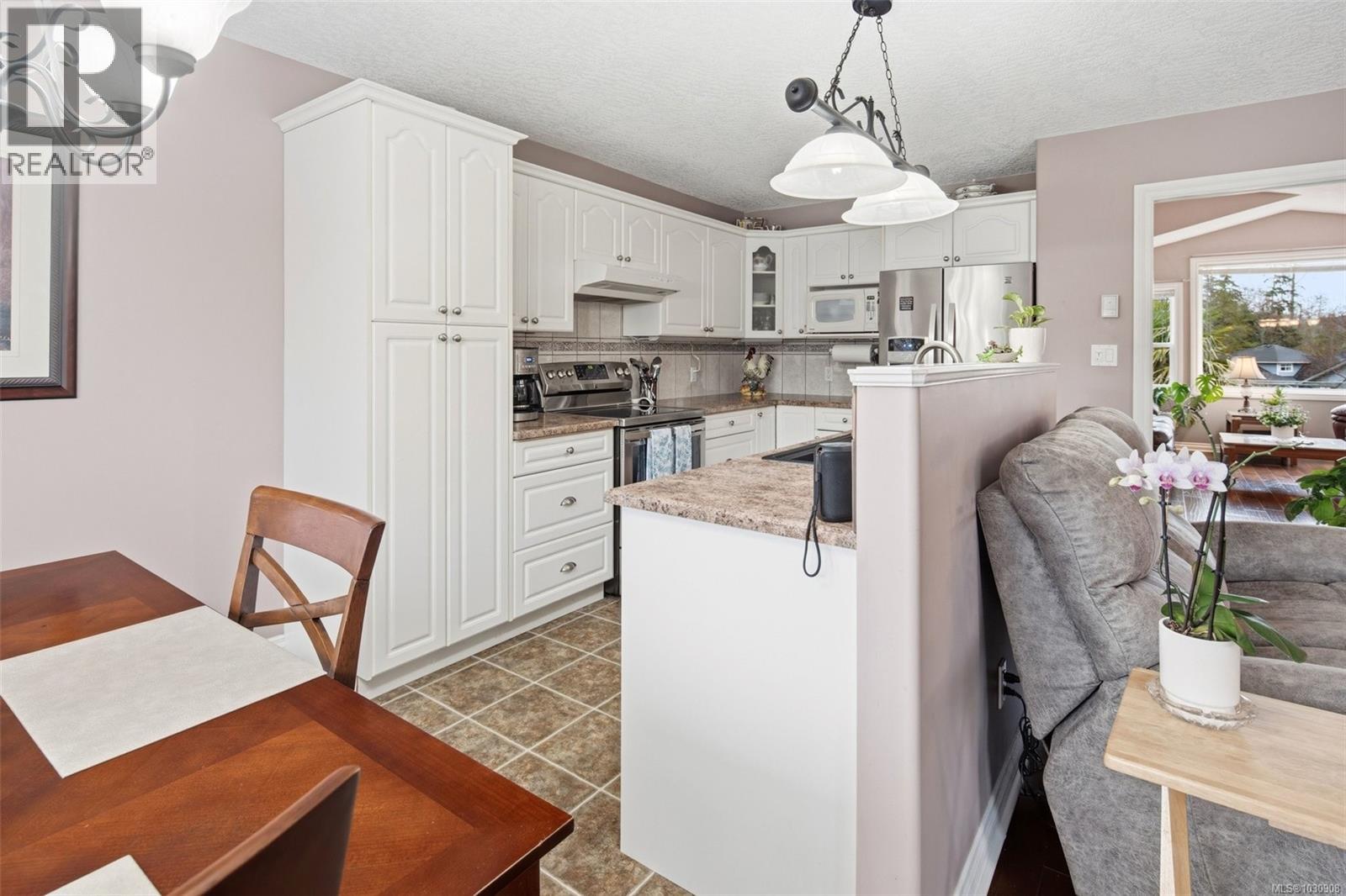 7139 Jacksons Pl, Sooke, British Columbia  V9Z 0T7 - Photo 19 - 1030908