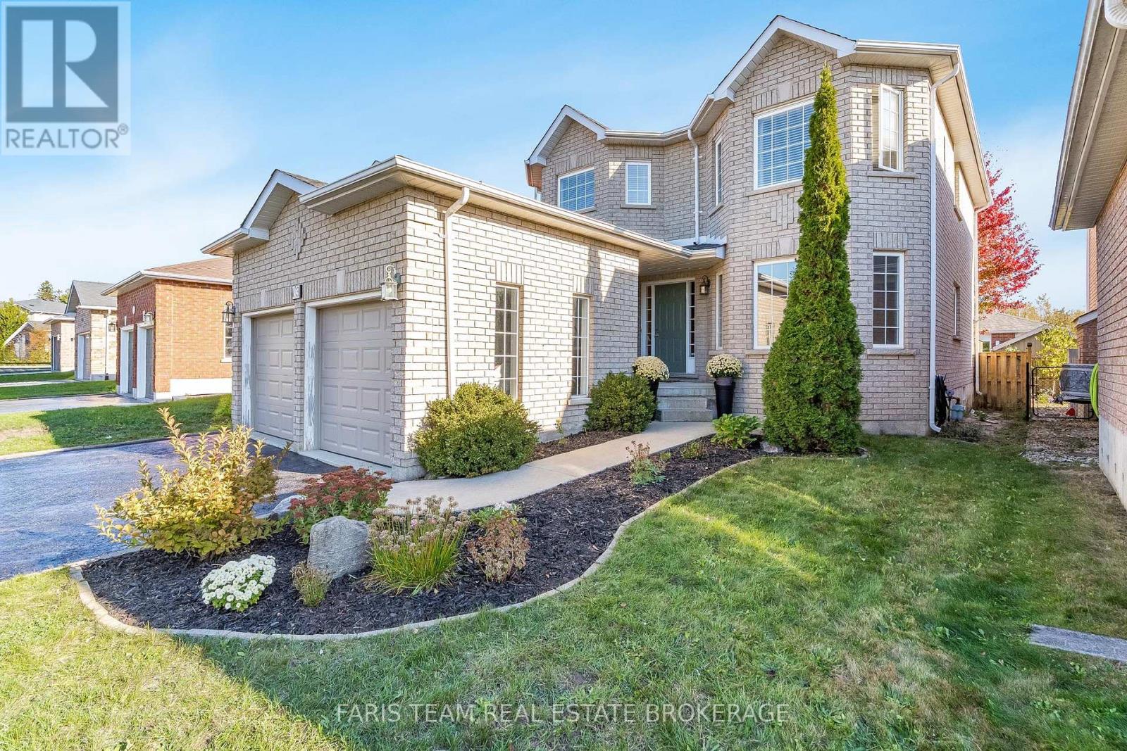 63 Jagges Drive, Barrie, Ontario  L4N 0W8 - Photo 4 - S12708388