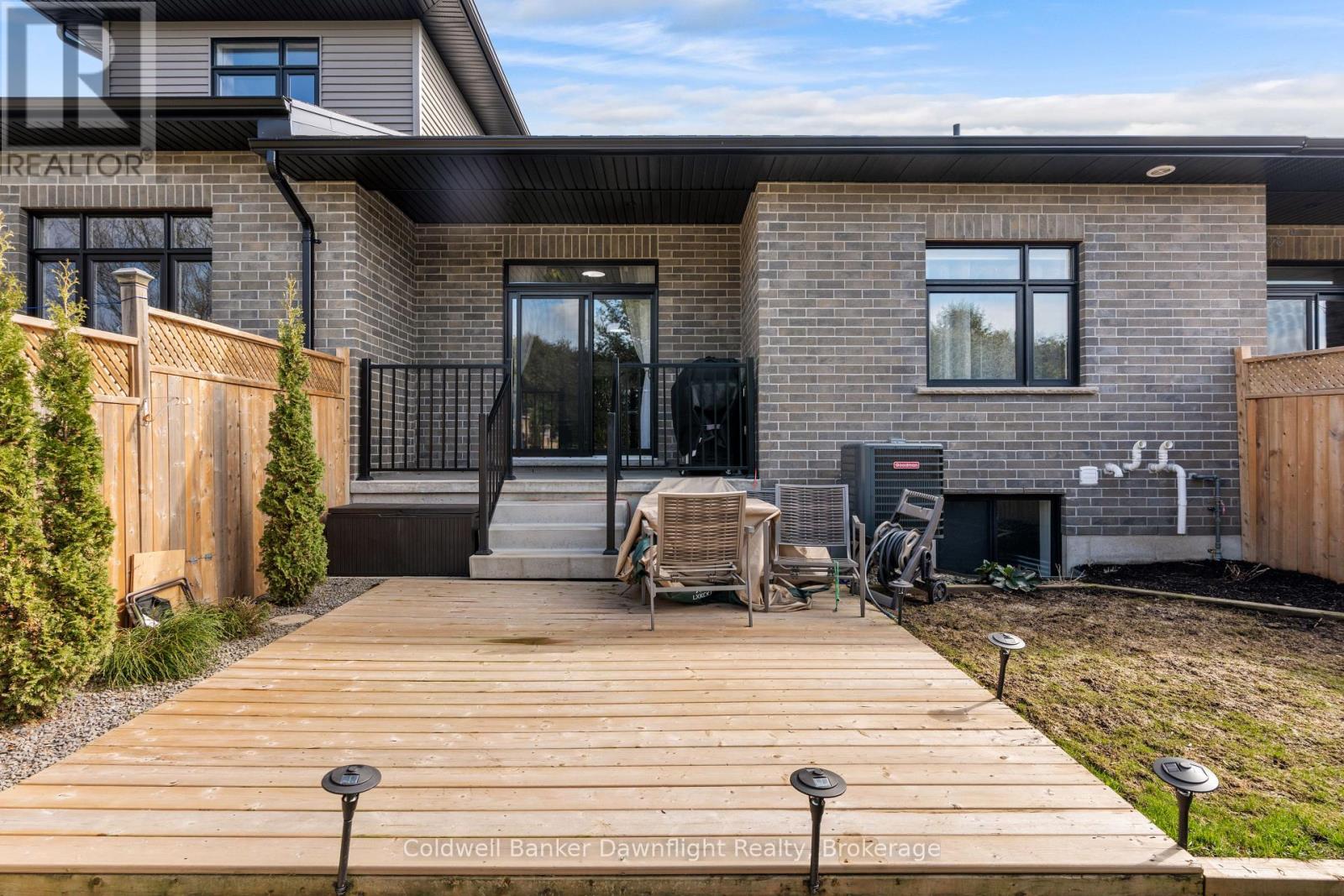 84 Rowe Avenue, South Huron, Ontario N0M 1S1 - Photo 42 - X12748026