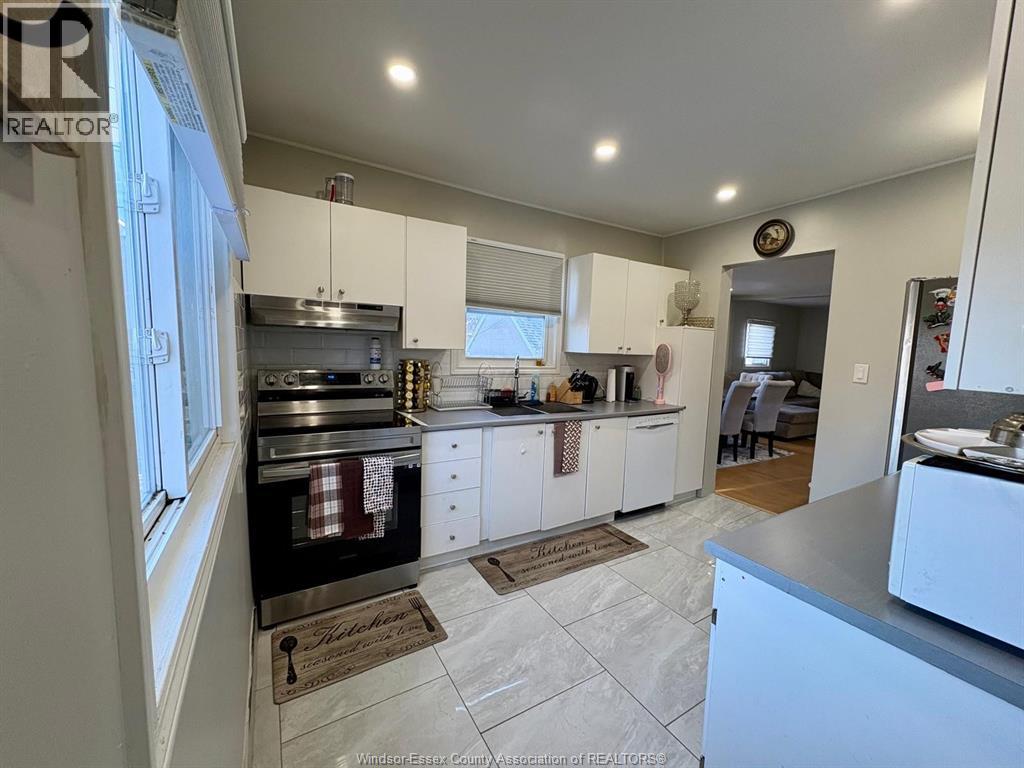 1364 Mckay Avenue, Windsor, Ontario  N9B 2B2 - Photo 11 - 26007306