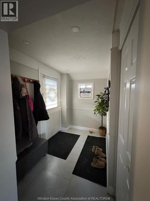 1364 Mckay Avenue, Windsor, Ontario  N9B 2B2 - Photo 2 - 26007306