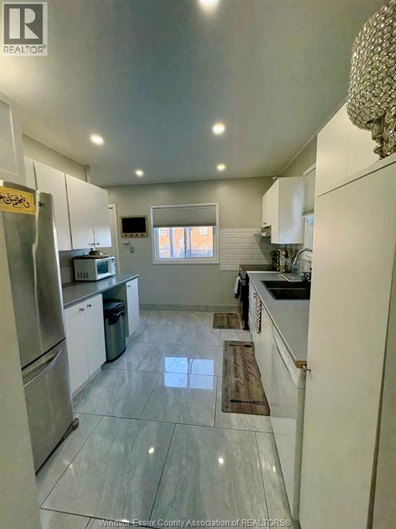 1364 Mckay Avenue, Windsor, Ontario  N9B 2B2 - Photo 9 - 26007306