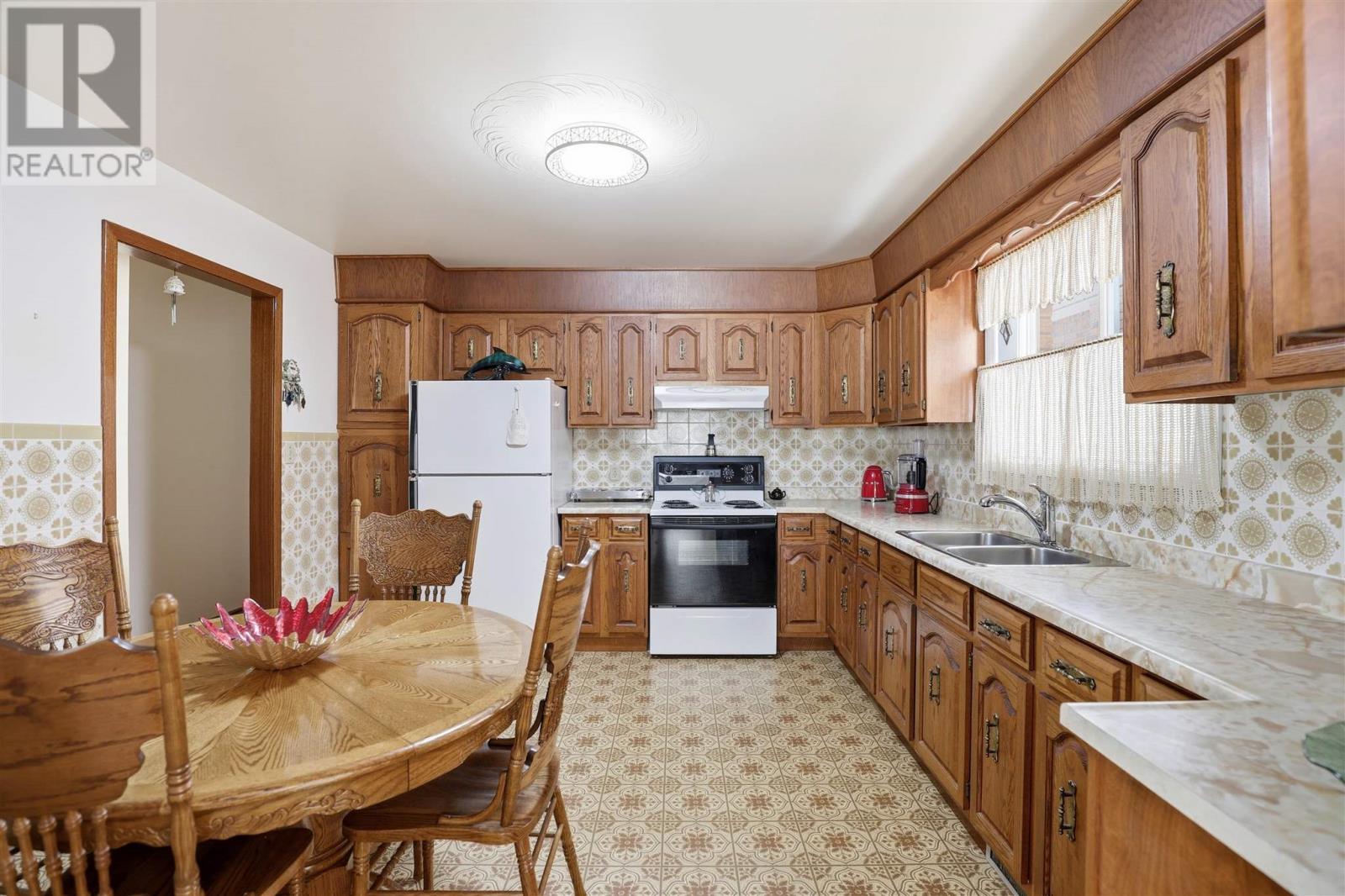 106 Johnson Ave, Sault Ste. Marie, Ontario P6C 2V5 - Photo 10 - SM260576