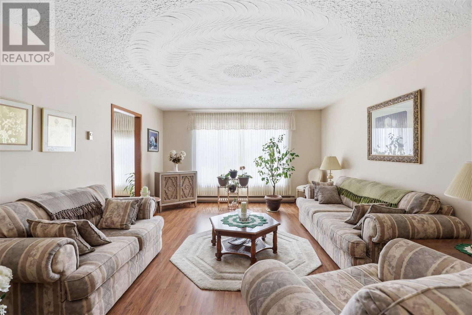 106 Johnson Ave, Sault Ste. Marie, Ontario P6C 2V5 - Photo 4 - SM260576