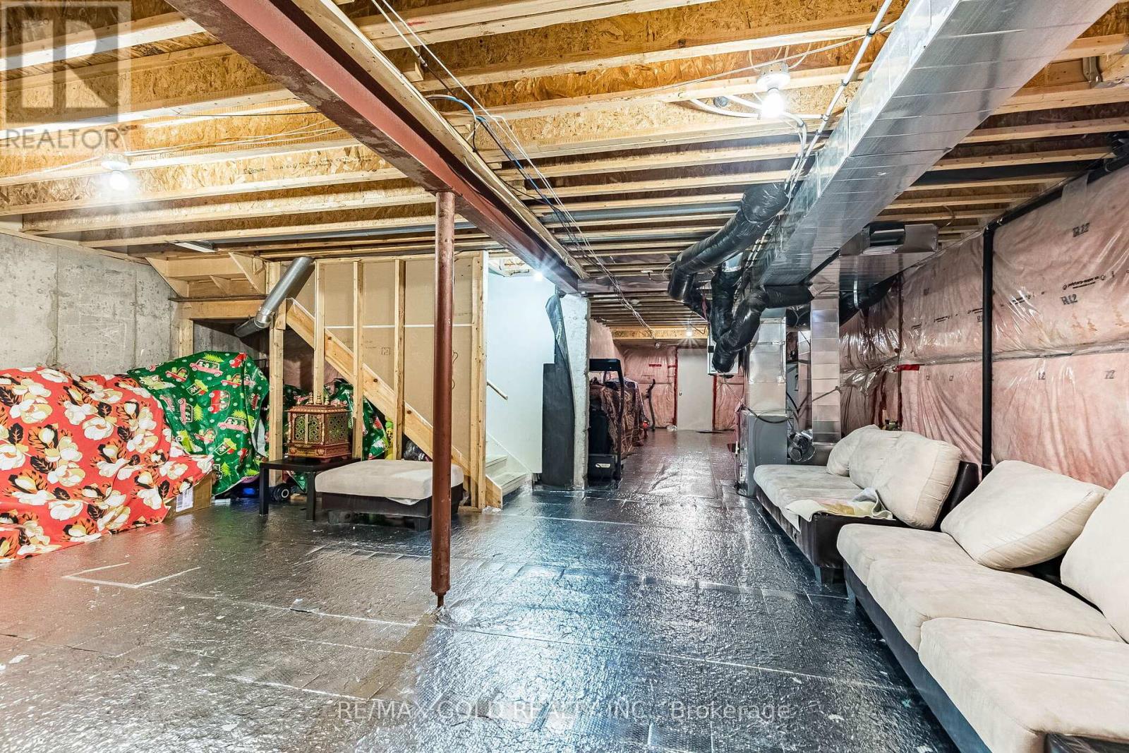 49 Baby Pointe Trail, Brampton, Ontario  L7A 0W3 - Photo 43 - W12966694