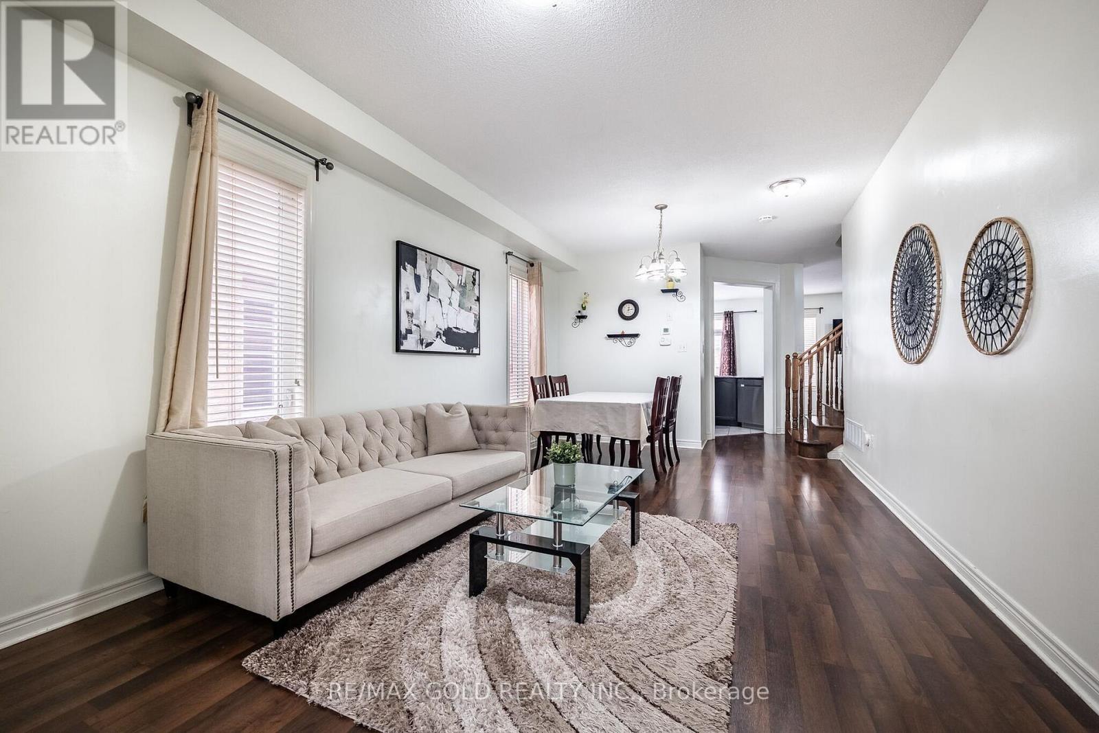 49 Baby Pointe Trail, Brampton, Ontario  L7A 0W3 - Photo 6 - W12966694