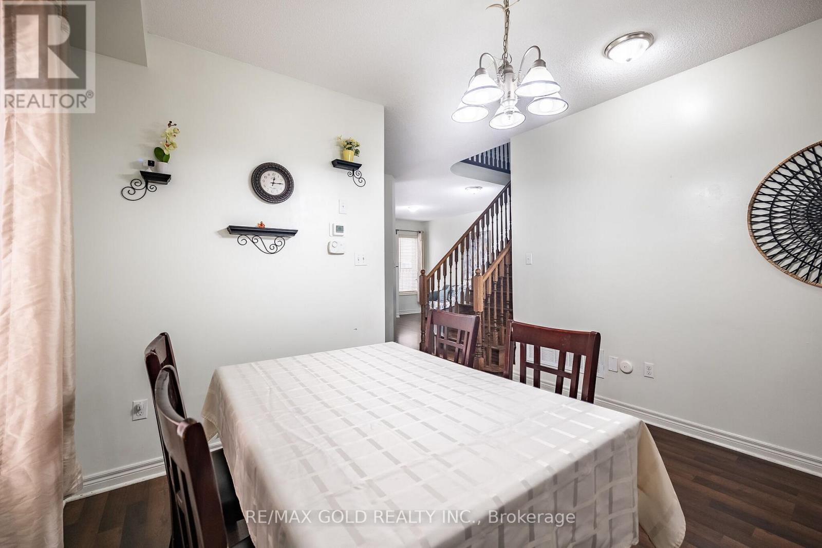 49 Baby Pointe Trail, Brampton, Ontario  L7A 0W3 - Photo 9 - W12966694