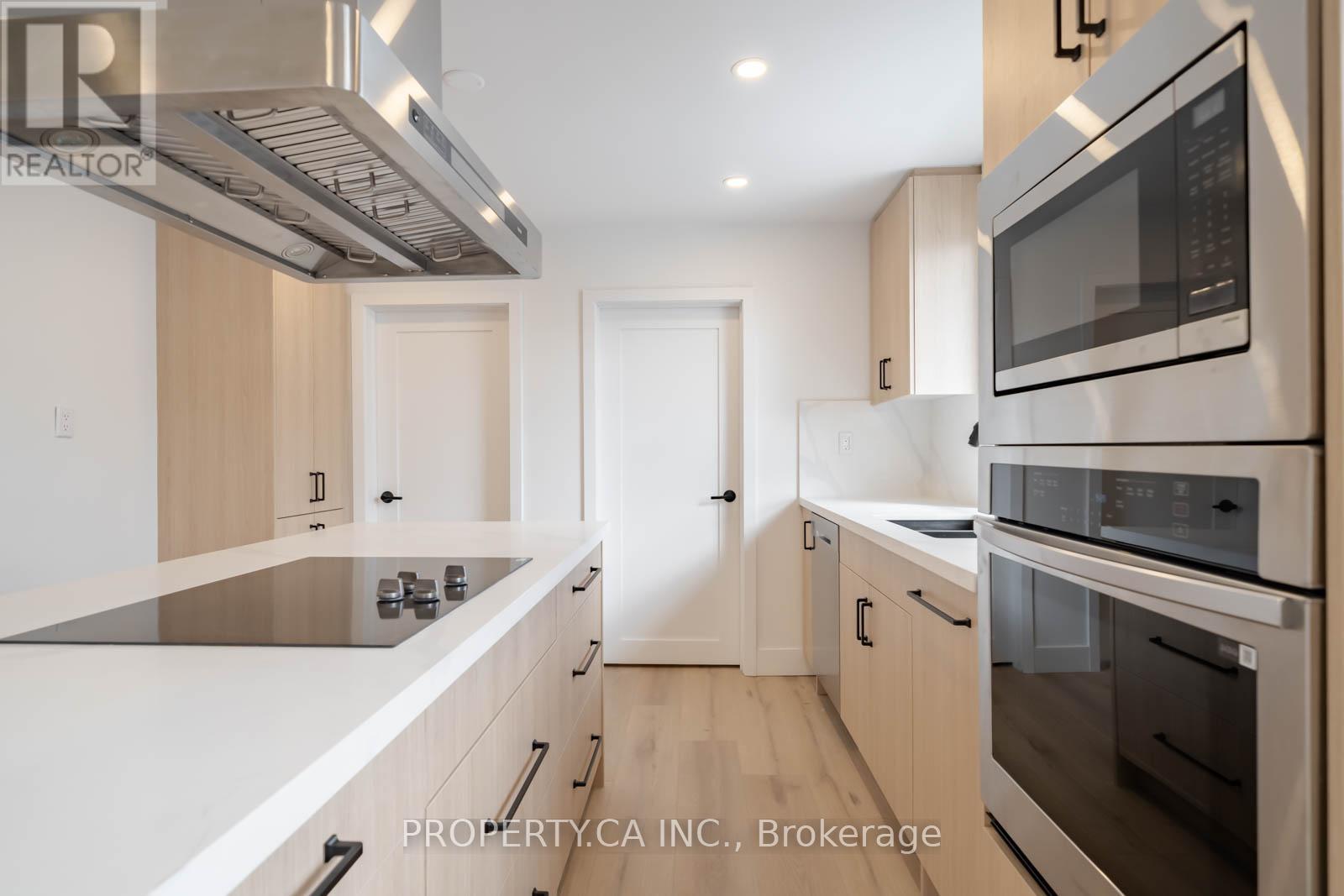 46 Mcmurchy Avenue N, Brampton, Ontario  L6X 1Y1 - Photo 10 - W12966718