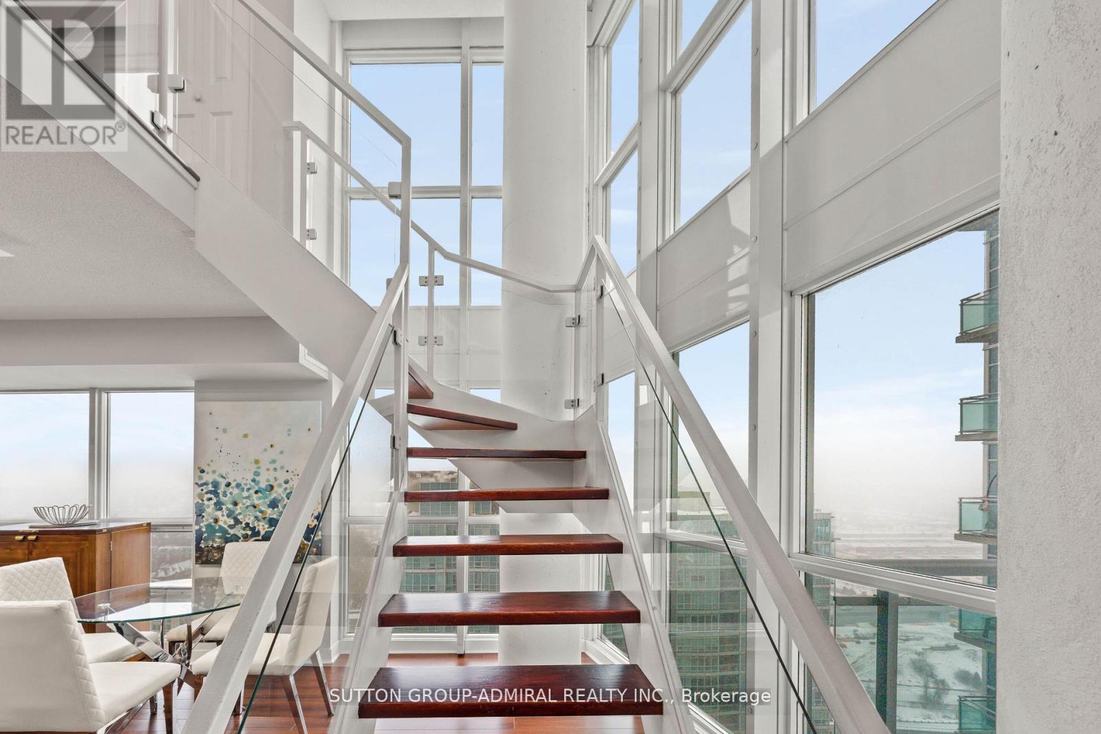 2513 - 155 Legion Road N, Toronto, Ontario  M8Y 0A7 - Photo 11 - W12966730