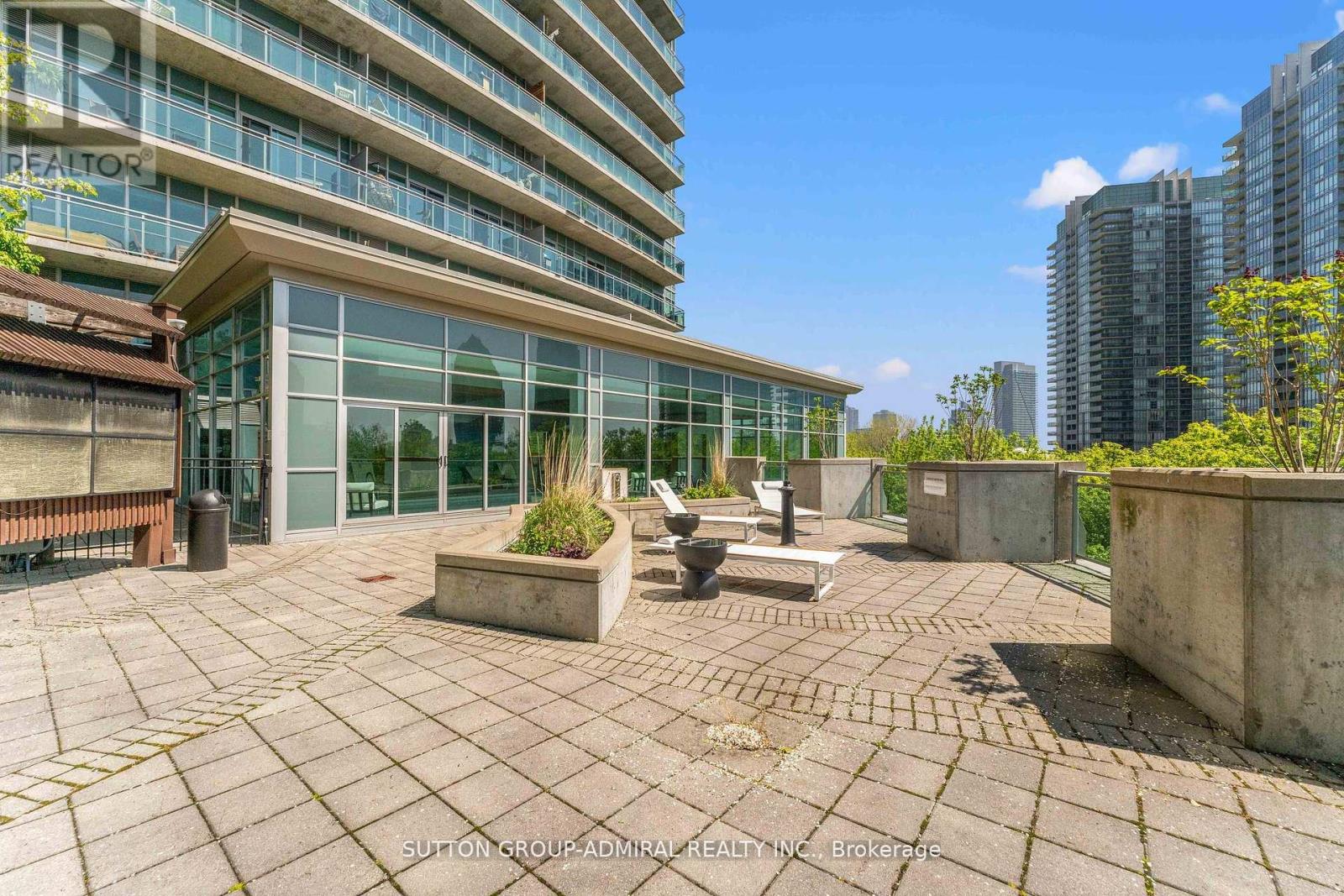 2513 - 155 Legion Road N, Toronto, Ontario  M8Y 0A7 - Photo 28 - W12966730