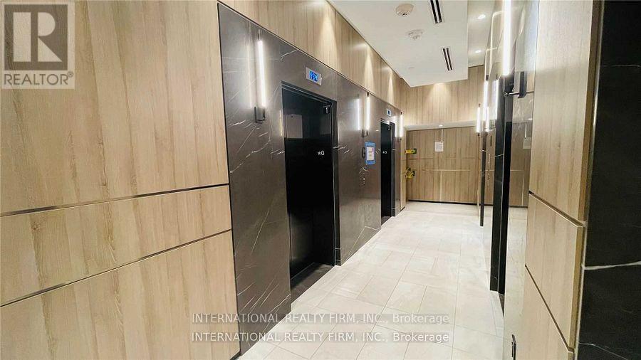 1933 - 5 Mabelle Avenue, Toronto, Ontario  M9A 4Y1 - Photo 4 - W12966762