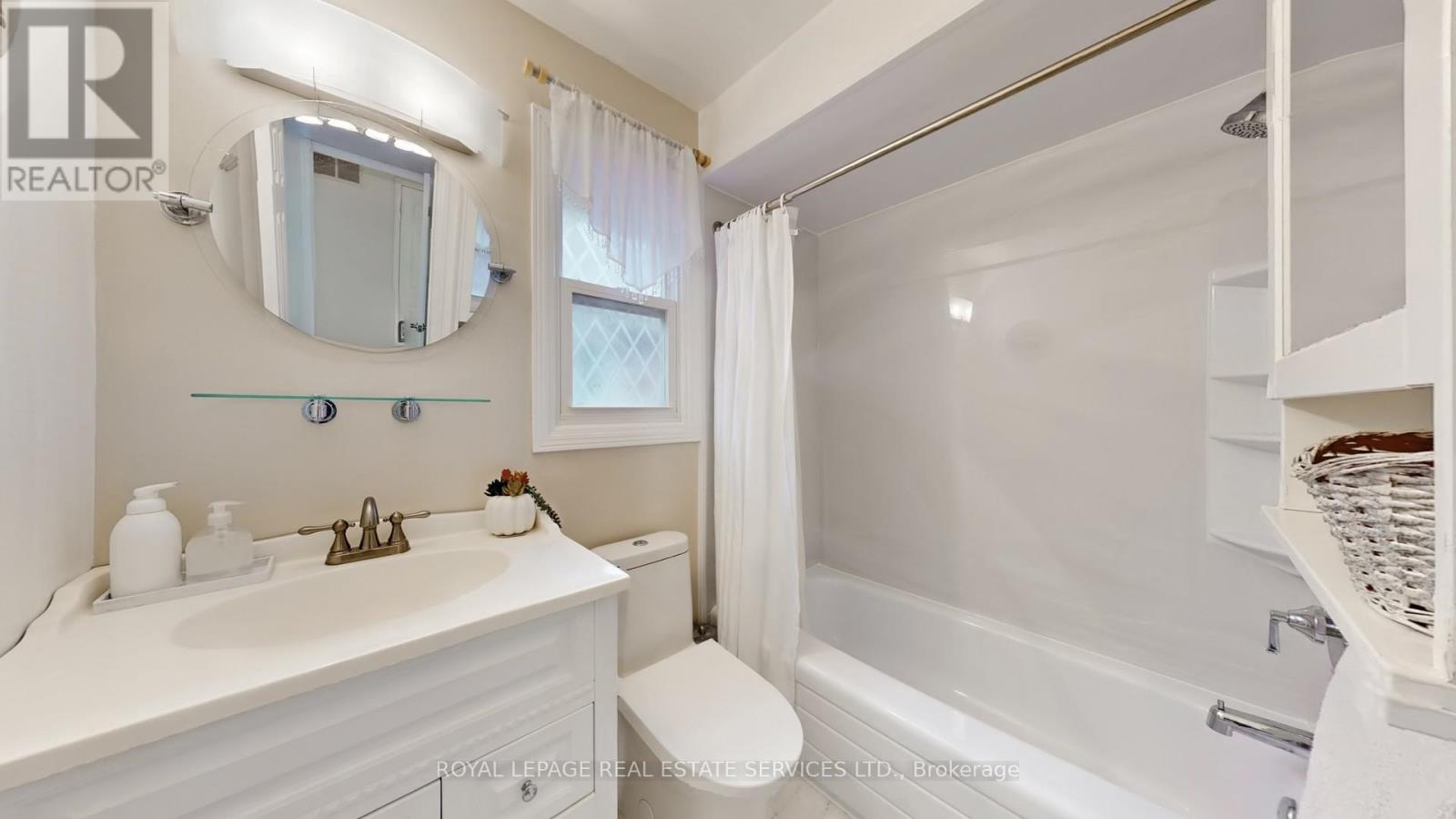 47 Hood Crescent, Brampton, Ontario  L6Y 4S7 - Photo 19 - W12966780