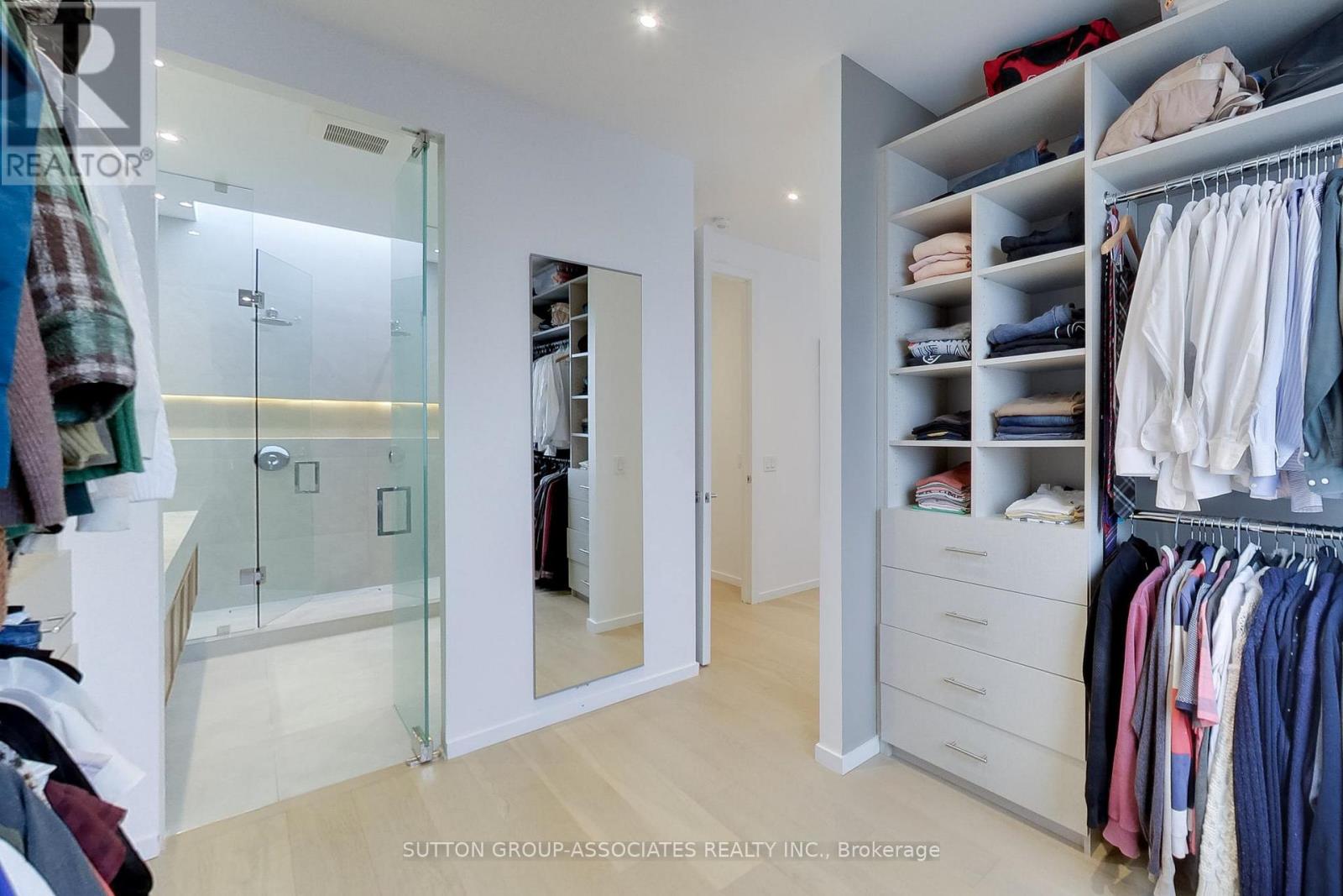 976 Glencairn Avenue, Toronto, Ontario  M6B 2A9 - Photo 35 - W12966798