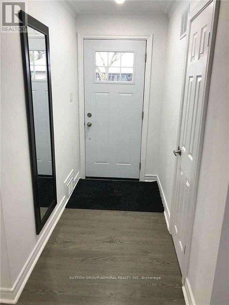 2 Sevenoaks Avenue, Toronto, Ontario  M8Z 3P7 - Photo 2 - W12966802