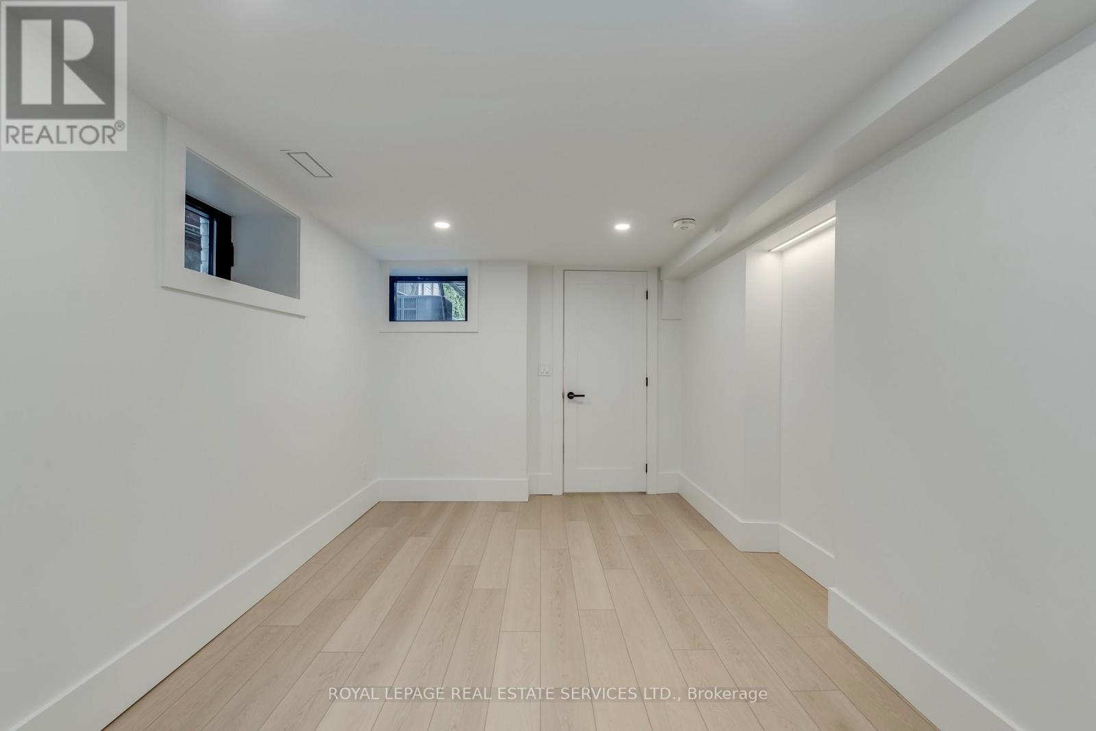 561 Durie Street, Toronto, Ontario  M6S 3H2 - Photo 37 - W12966818