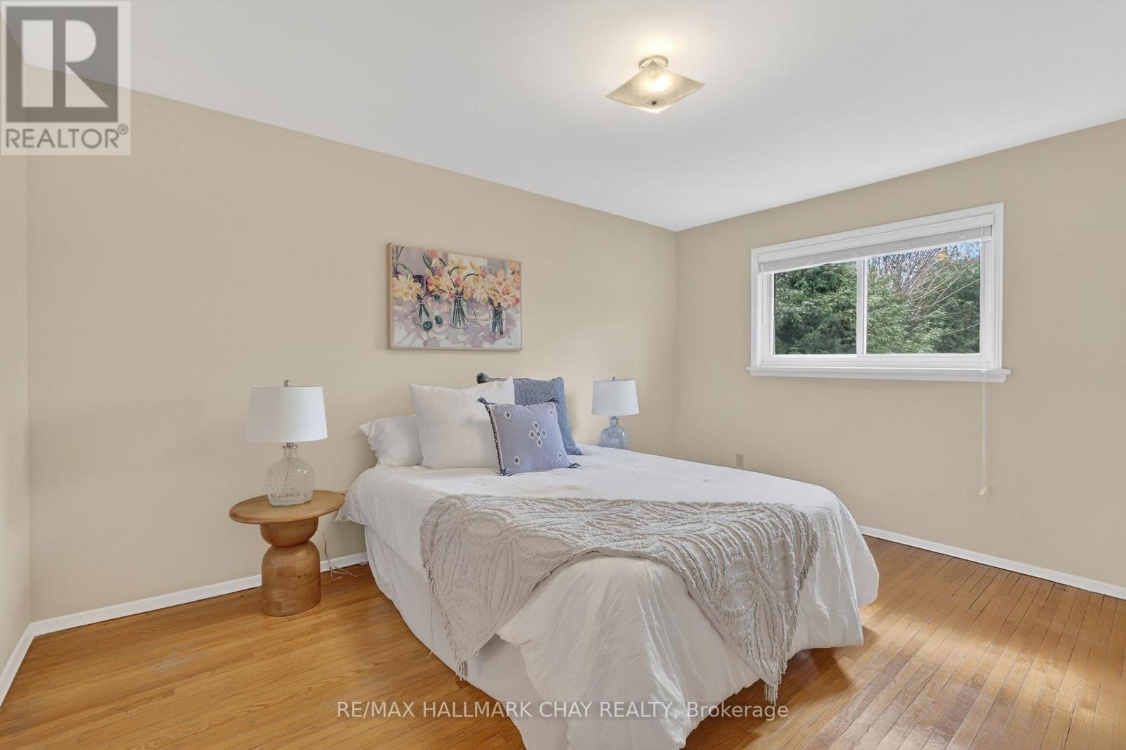 368 Lara Woods, Mississauga, Ontario  L5A 3A9 - Photo 11 - W12966852