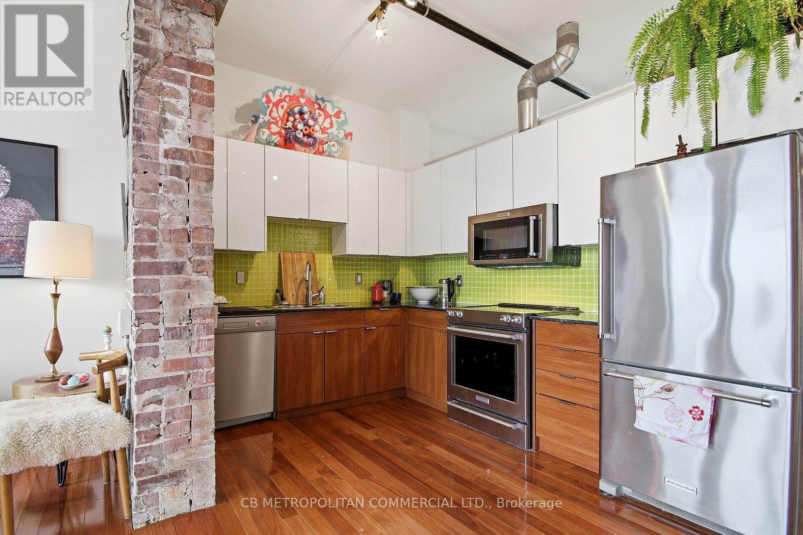 405 - 363 Sorauren Avenue, Toronto, Ontario  M6R 3C2 - Photo 10 - W12966862