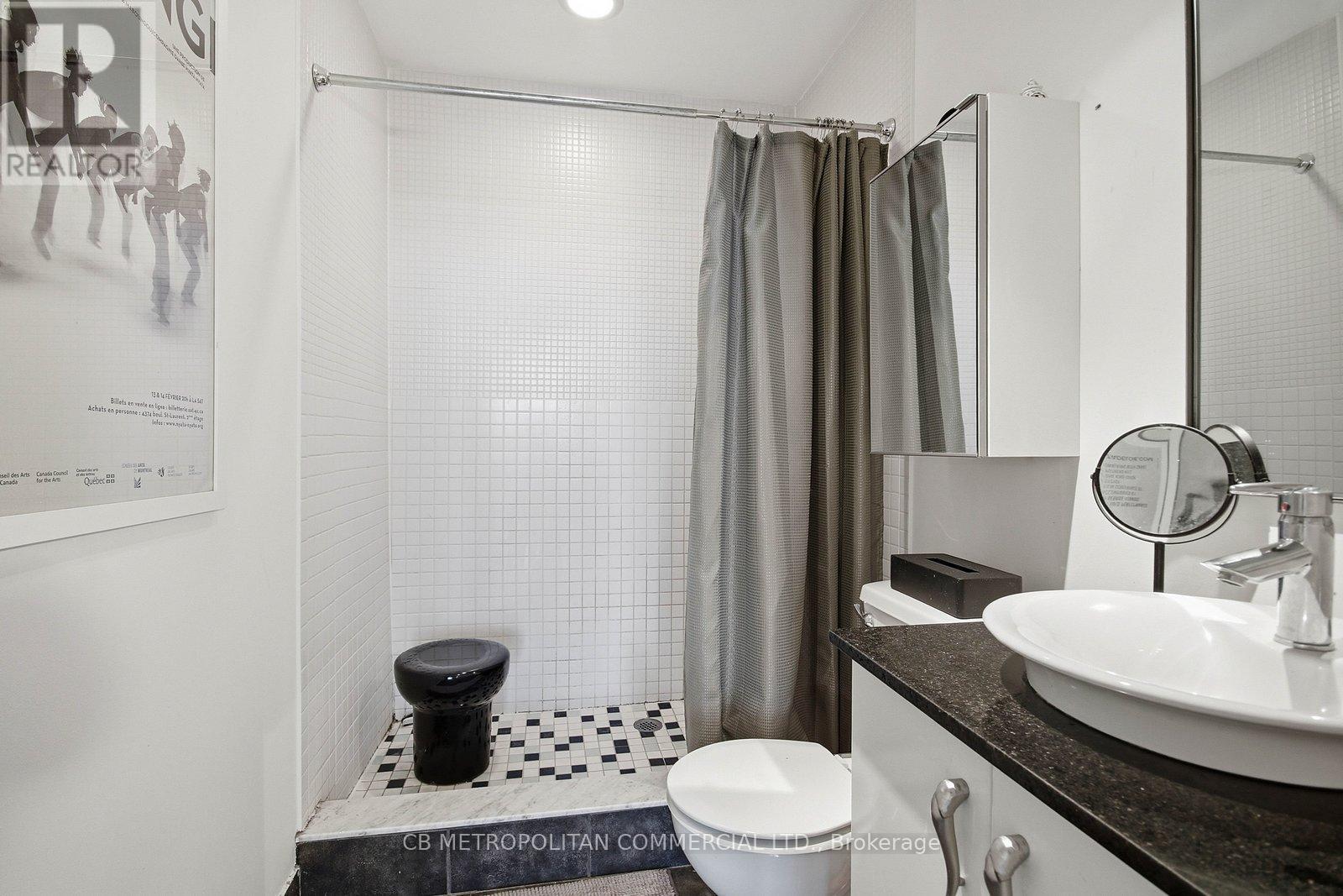 405 - 363 Sorauren Avenue, Toronto, Ontario  M6R 3C2 - Photo 18 - W12966862