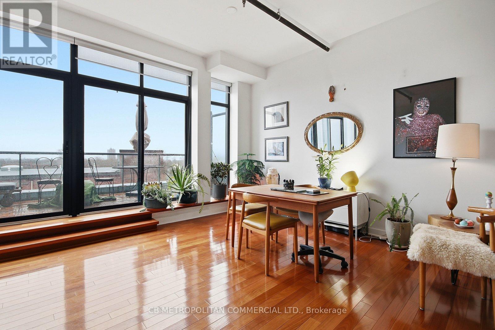 405 - 363 Sorauren Avenue, Toronto, Ontario  M6R 3C2 - Photo 9 - W12966862