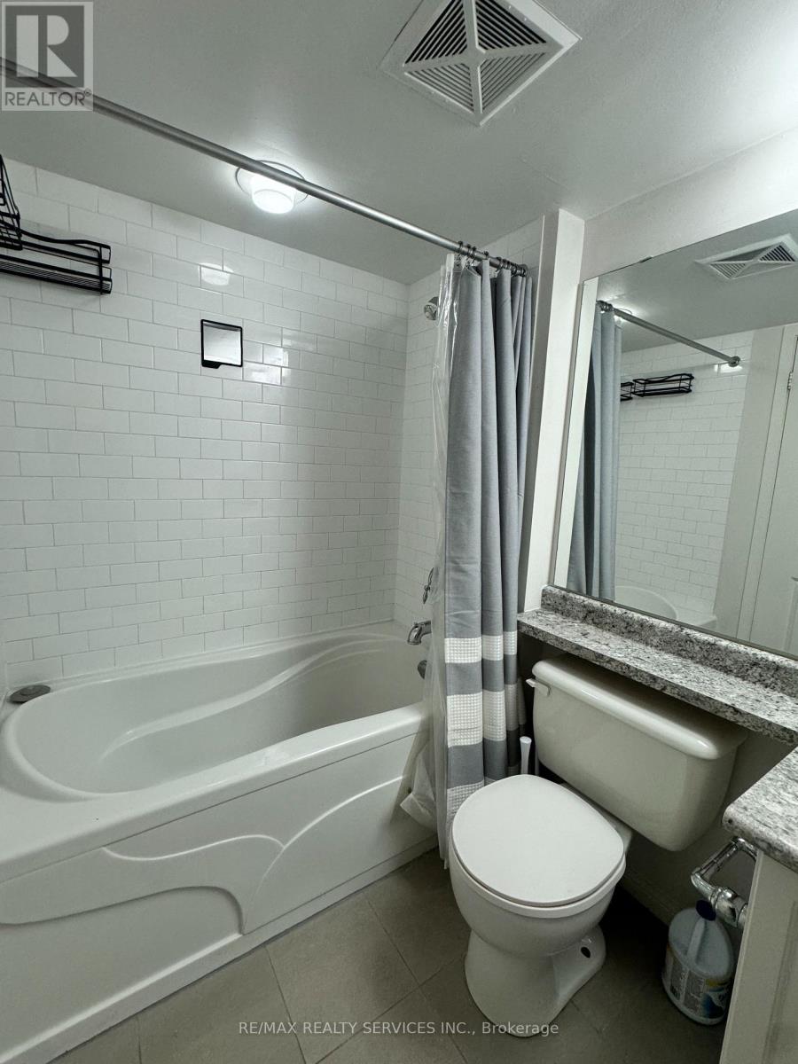 94 - 9 Windermere Avenue, Toronto, Ontario  M6S 5A4 - Photo 13 - W12966866