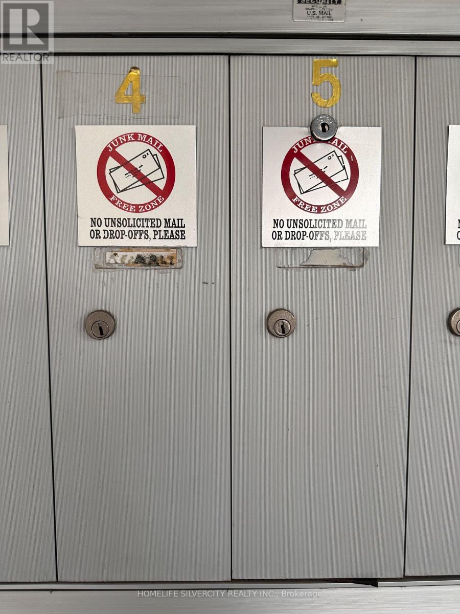 4 - 50 Nelson Street W, Brampton, Ontario  L6X 1C3 - Photo 10 - W12966872