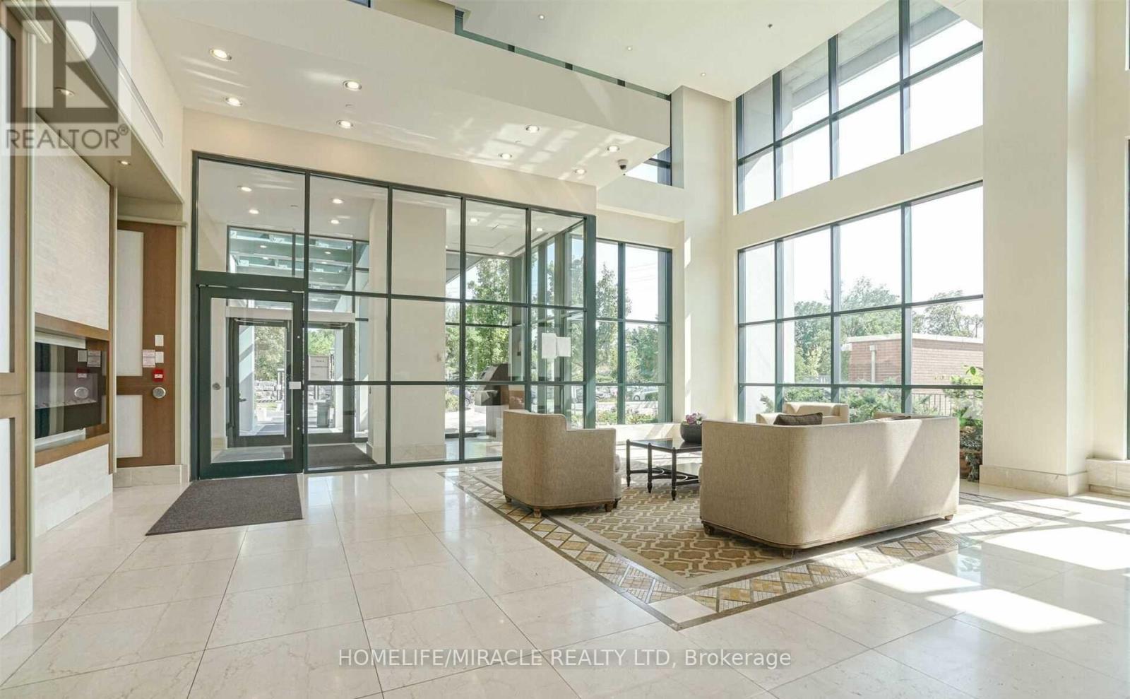 1002 - 100 John Street, Brampton, Ontario  L6W 0A8 - Photo 25 - W12966878