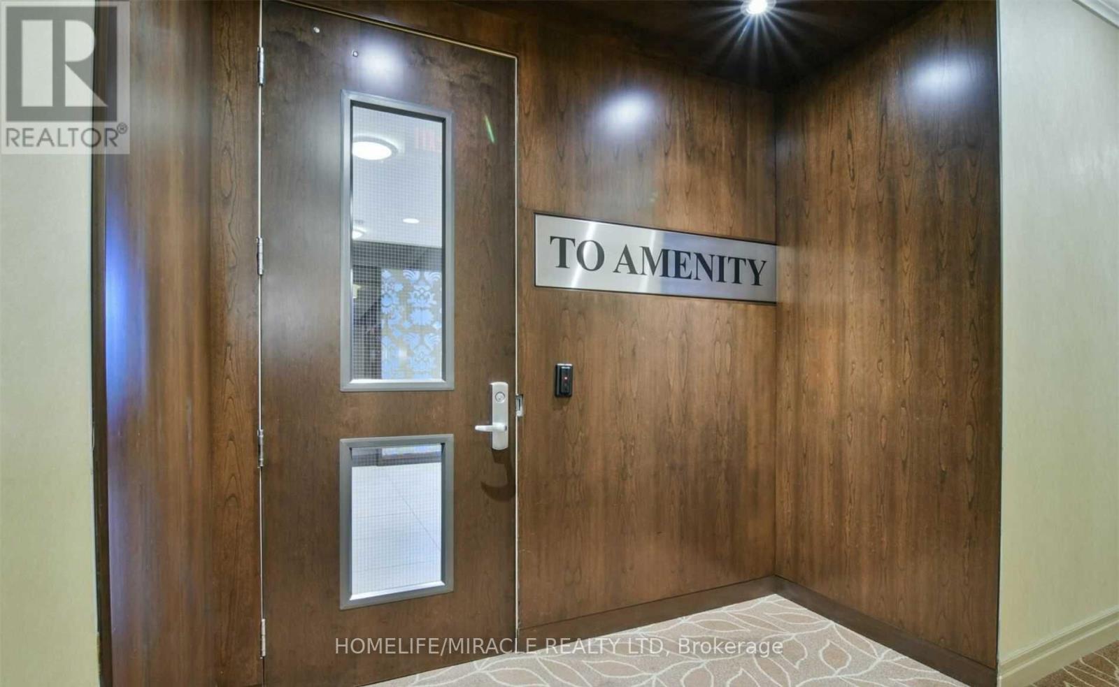 1002 - 100 John Street, Brampton, Ontario  L6W 0A8 - Photo 27 - W12966878