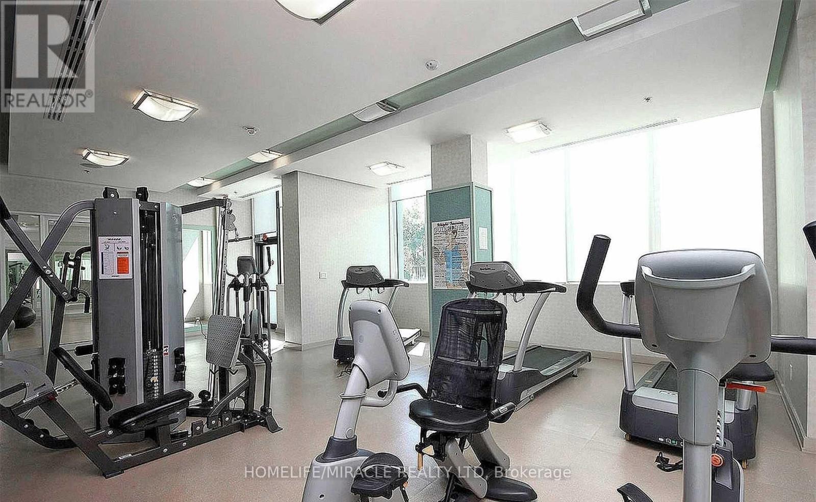 1002 - 100 John Street, Brampton, Ontario  L6W 0A8 - Photo 28 - W12966878