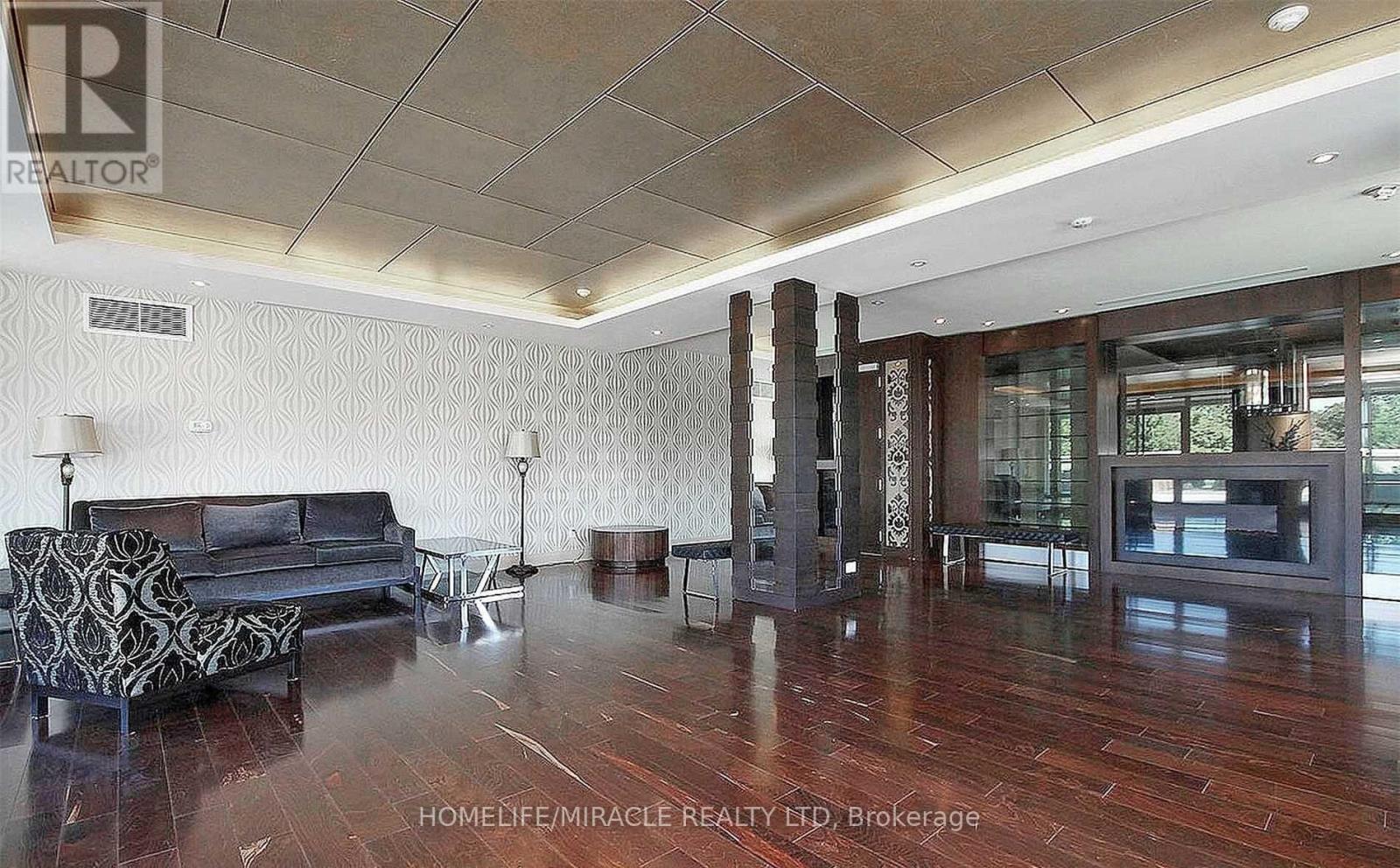 1002 - 100 John Street, Brampton, Ontario  L6W 0A8 - Photo 30 - W12966878