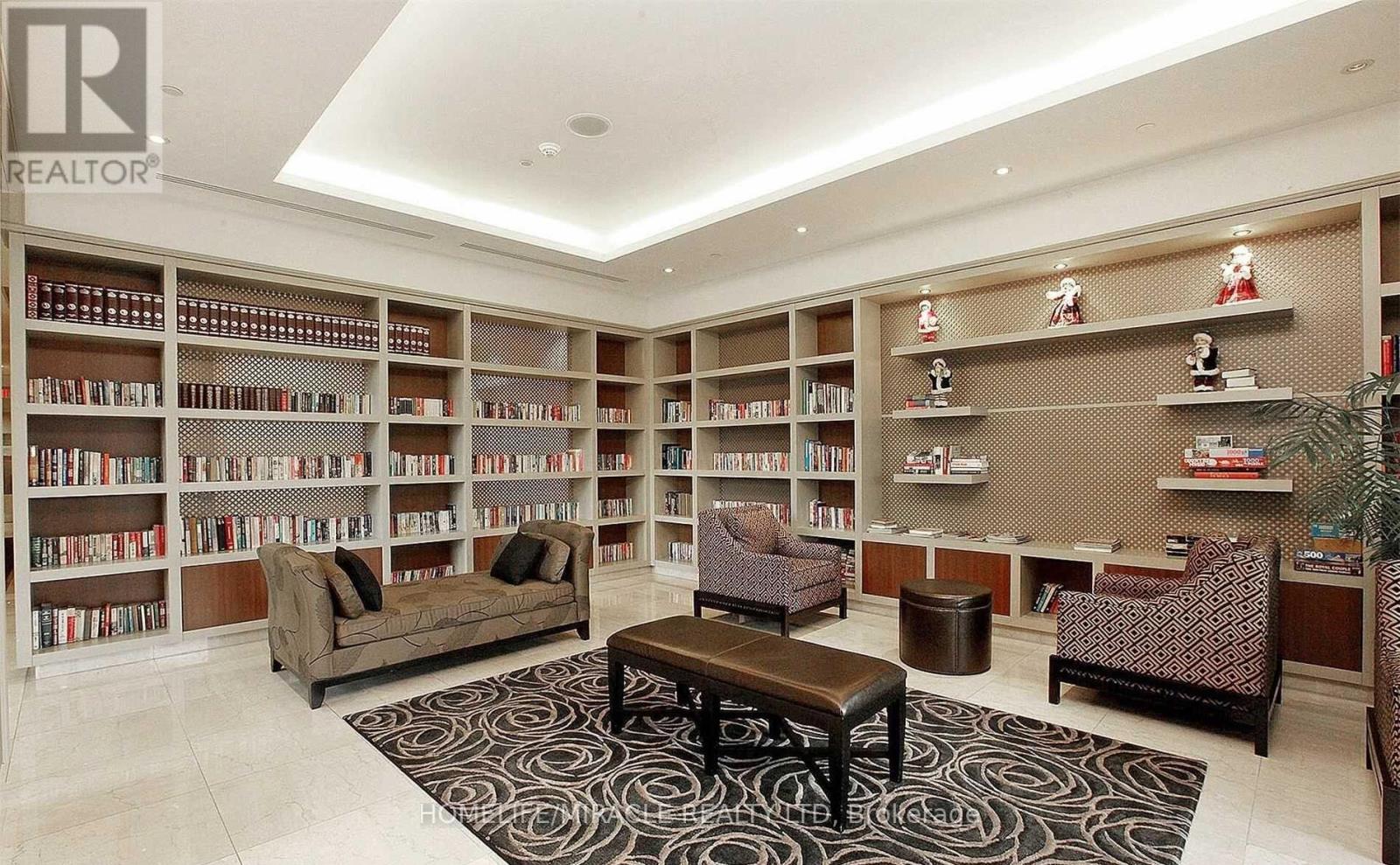 1002 - 100 John Street, Brampton, Ontario  L6W 0A8 - Photo 31 - W12966878