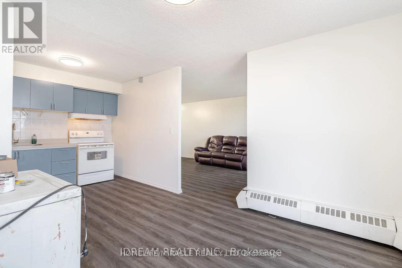 517 - 4673 Jane Street, Toronto, Ontario  M3N 2L1 - Photo 6 - W12966924