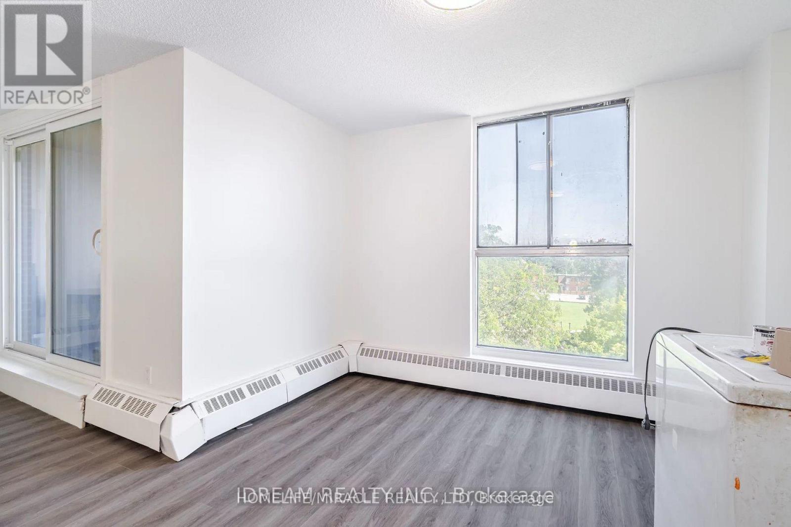 517 - 4673 Jane Street, Toronto, Ontario  M3N 2L1 - Photo 7 - W12966924