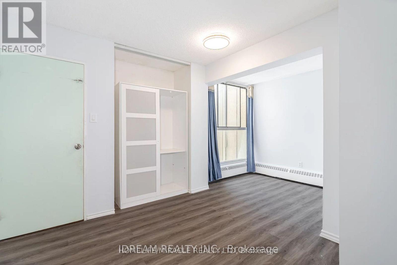 517 - 4673 Jane Street, Toronto, Ontario  M3N 2L1 - Photo 9 - W12966924