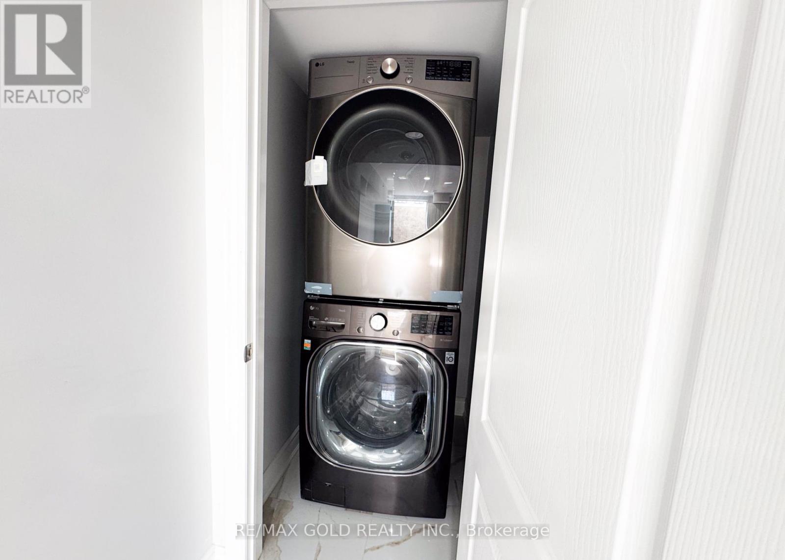 Basement - 9 Hybrid Street, Brampton, Ontario  L7A 0L5 - Photo 10 - W12966964