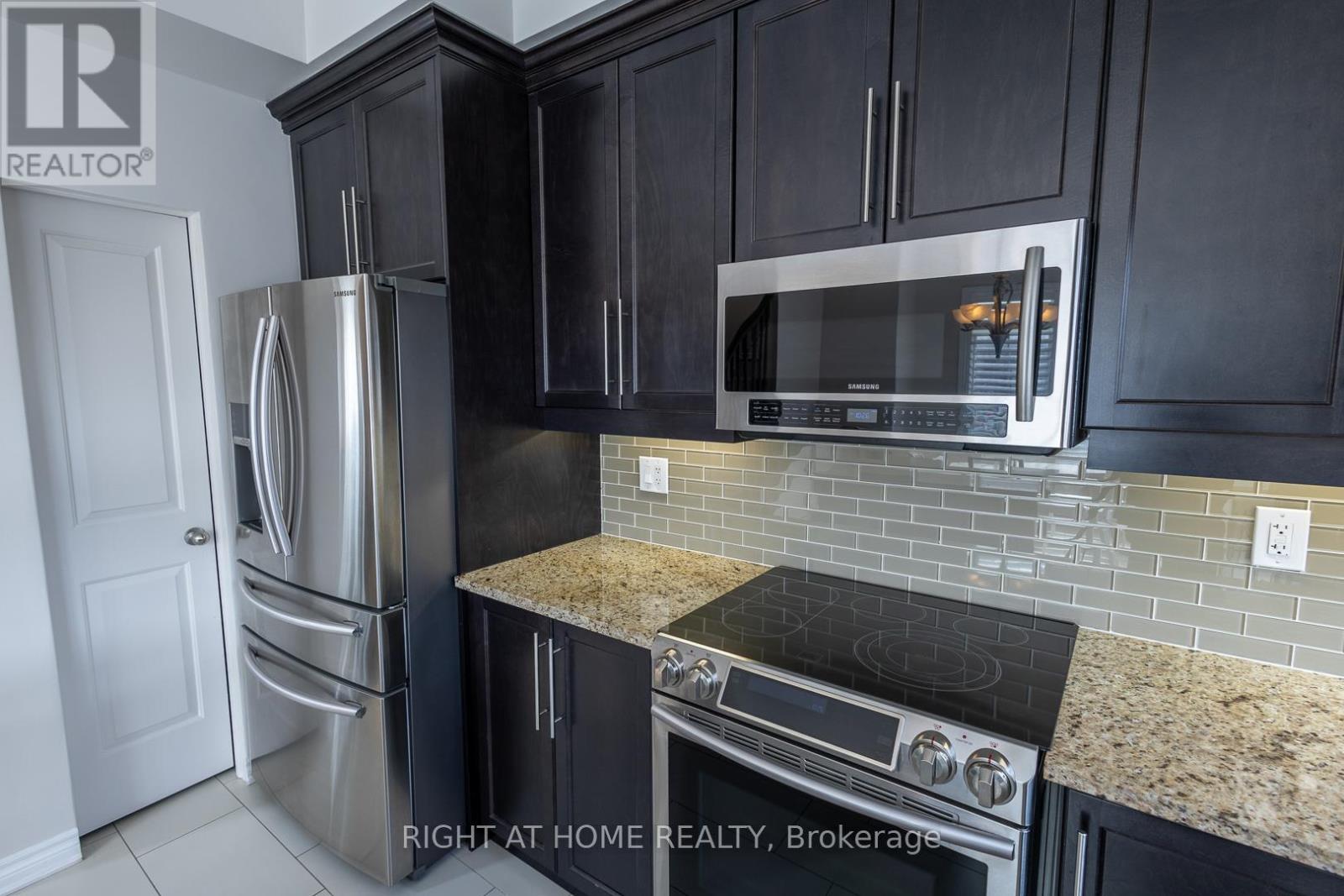 25 Rockman Crescent, Brampton, Ontario  L7A 4B4 - Photo 14 - W12967002