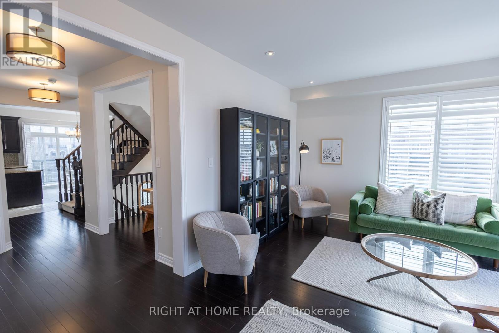 25 Rockman Crescent, Brampton, Ontario  L7A 4B4 - Photo 9 - W12967002