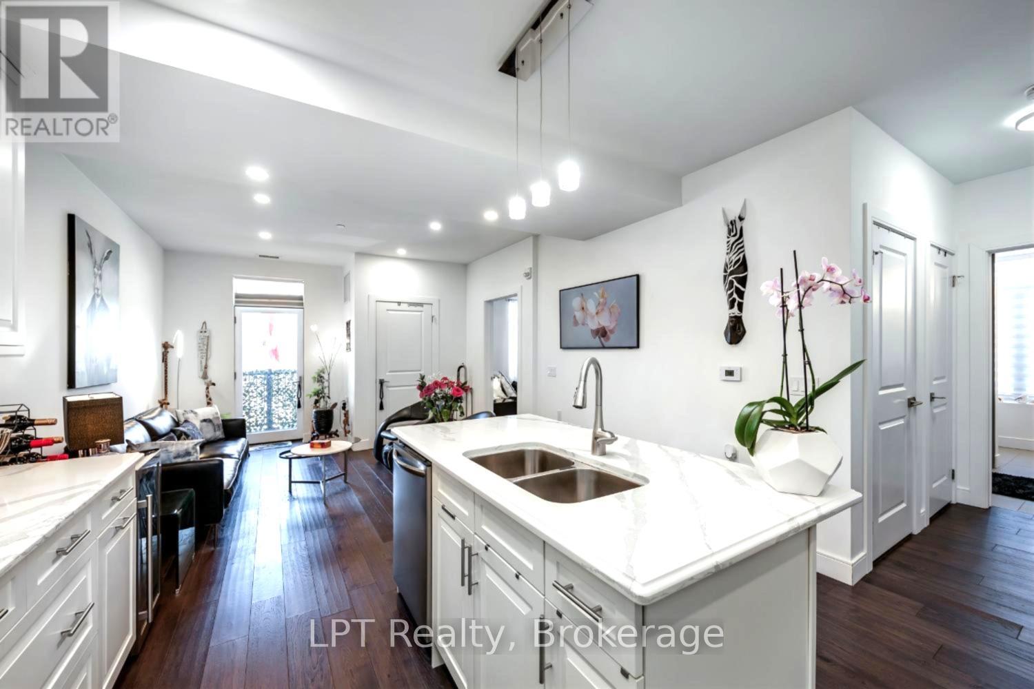 209 - 135 Orr Street, Cobourg, Ontario  K9A 0J6 - Photo 4 - X12963964