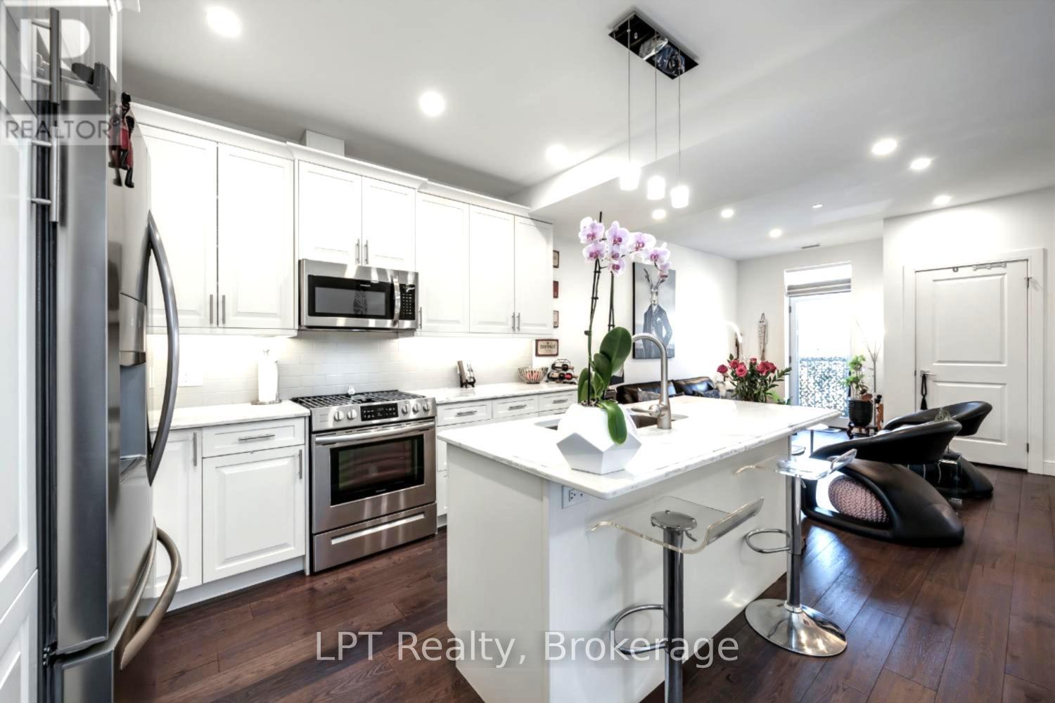 209 - 135 Orr Street, Cobourg, Ontario  K9A 0J6 - Photo 8 - X12963964