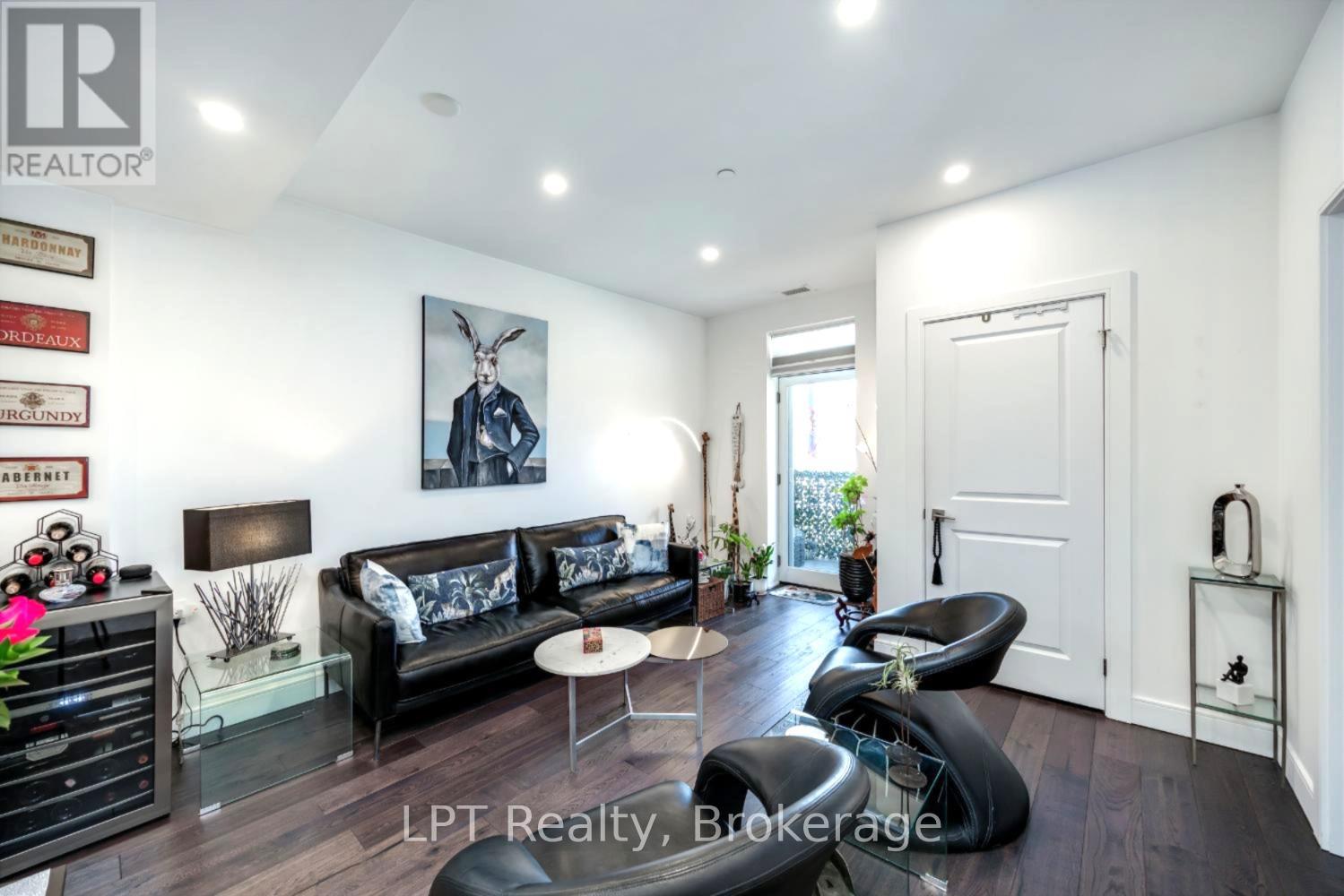 209 - 135 Orr Street, Cobourg, Ontario  K9A 0J6 - Photo 3 - X12963964