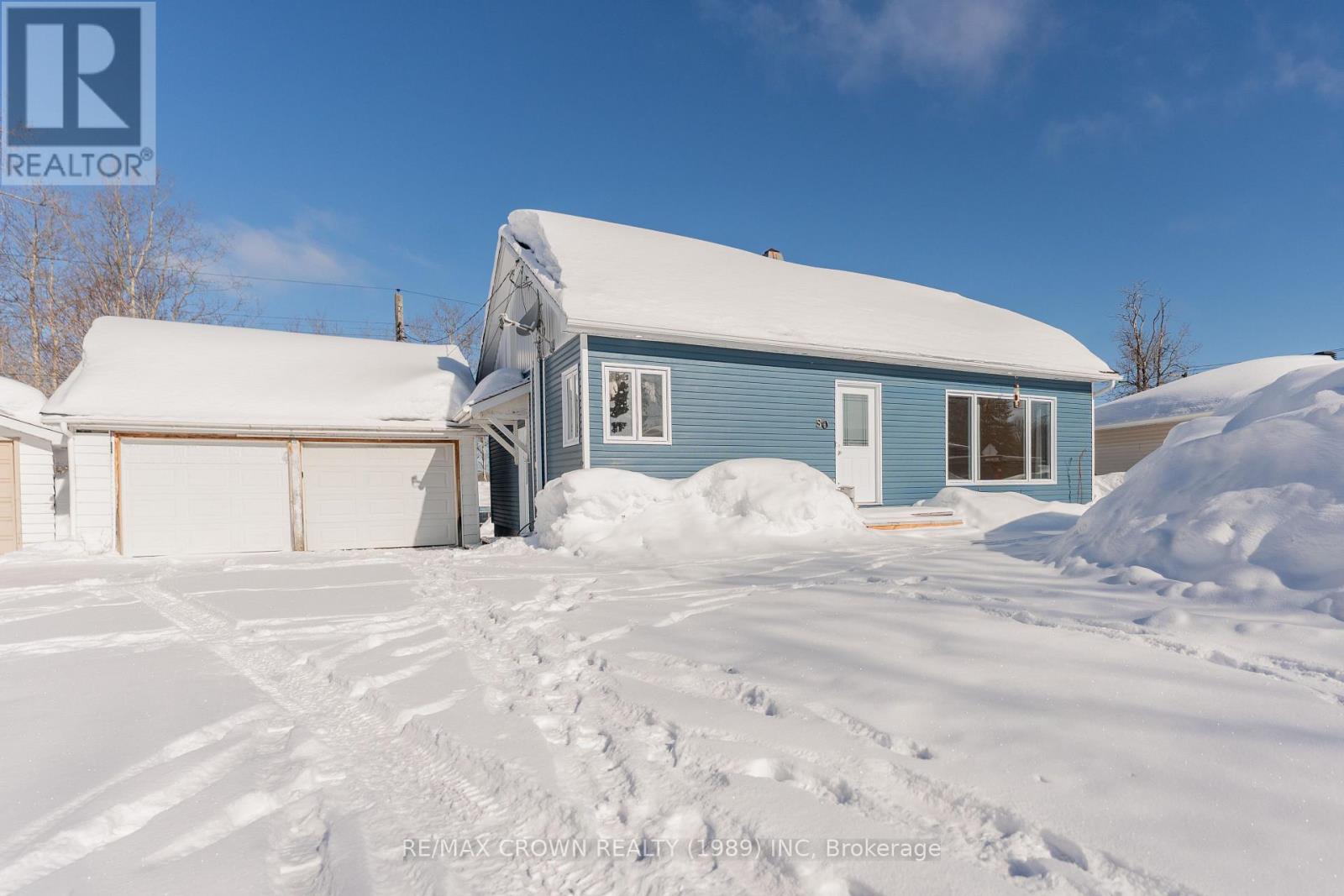 30 PINE CRESCENT, Kapuskasing, Ontario