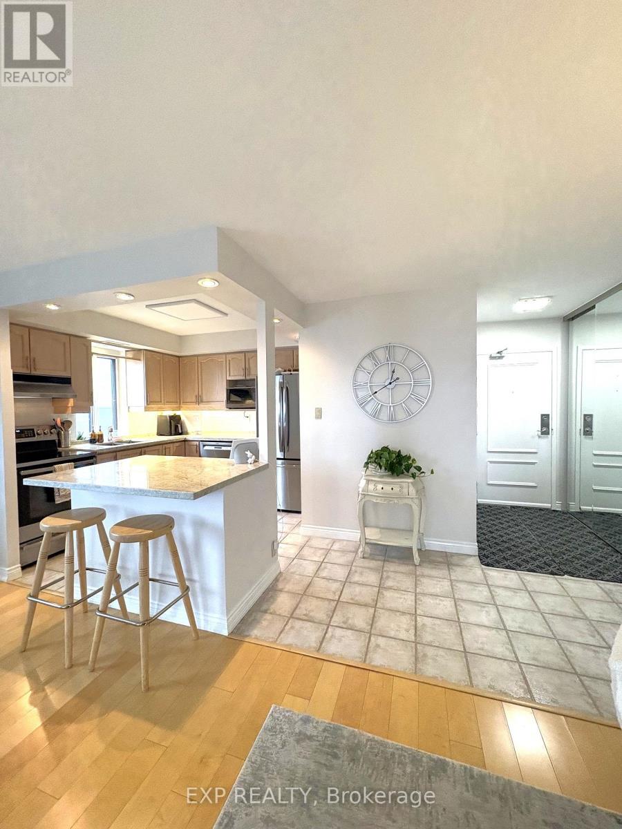 1407 - 301 Frances Avenue, Hamilton, Ontario  L8E 3W6 - Photo 5 - X12966722