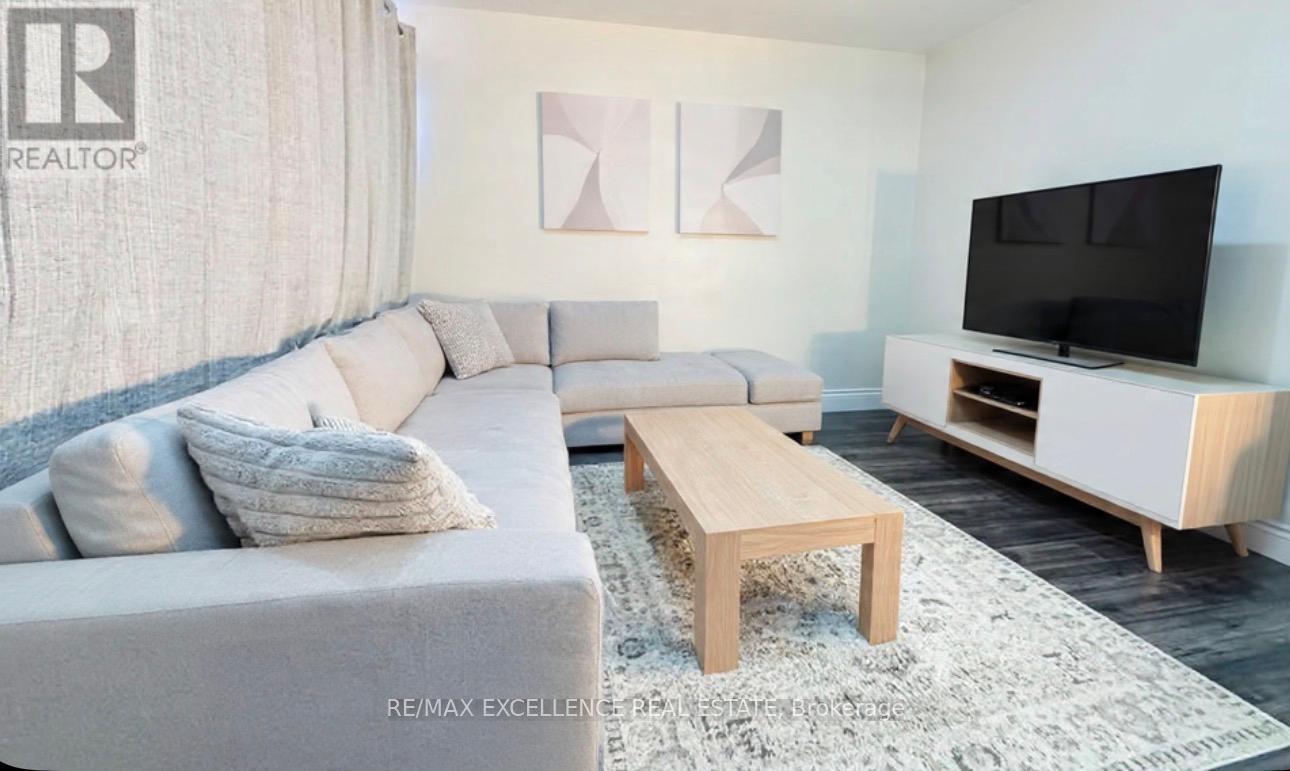 35 Siebert Avenue, Kitchener, Ontario  N2C 2A5 - Photo 8 - X12966744