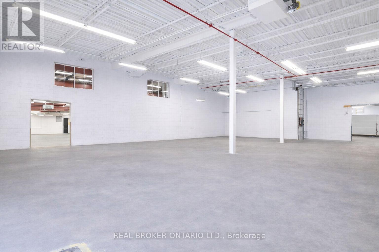 97 Ardelt Avenue, Kitchener, Ontario  N2C 2E1 - Photo 3 - X12966748