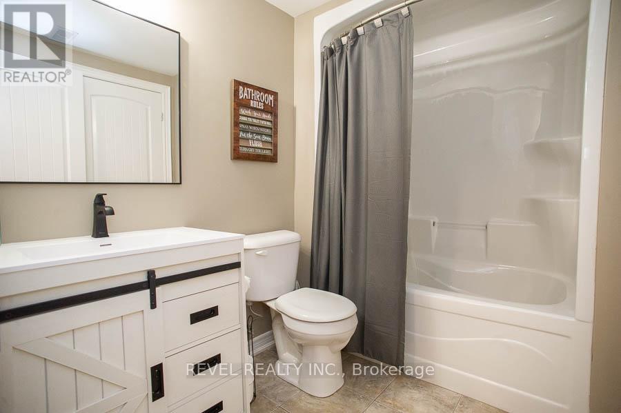 9 Davey Court, Haldimand, Ontario  N0A 1J0 - Photo 31 - X12966756