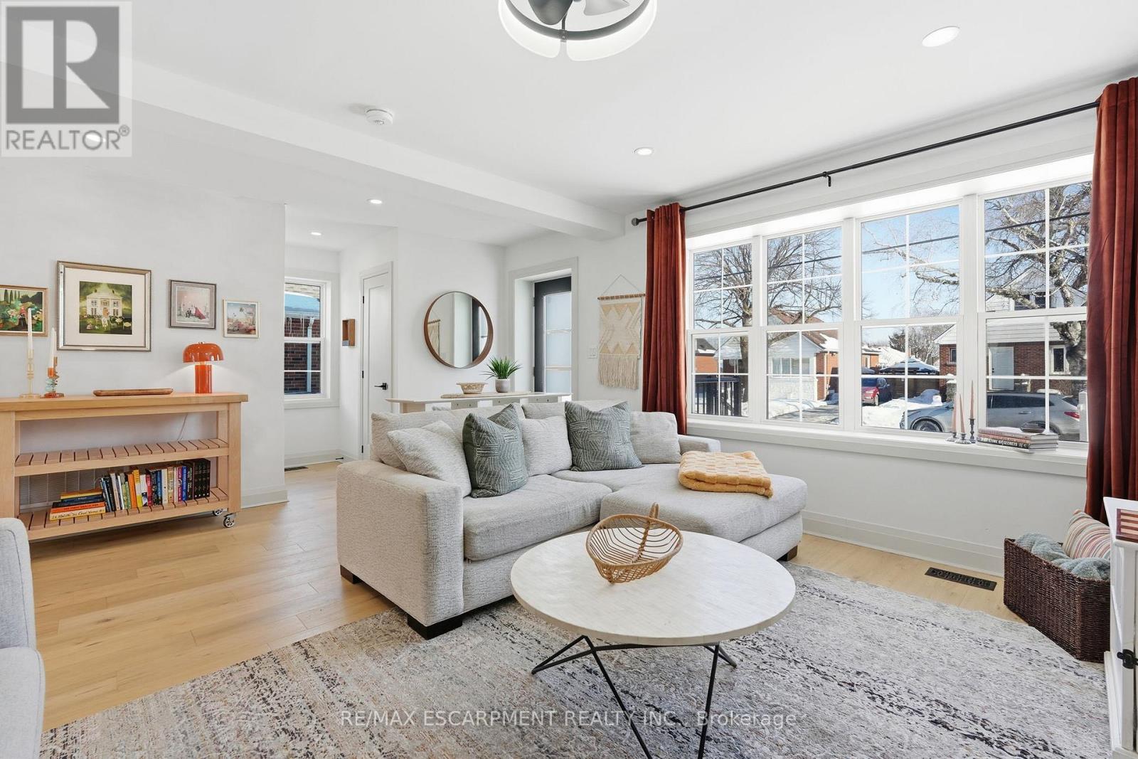 286 East 18th Street, Hamilton, Ontario  L9A 4P6 - Photo 10 - X12966850