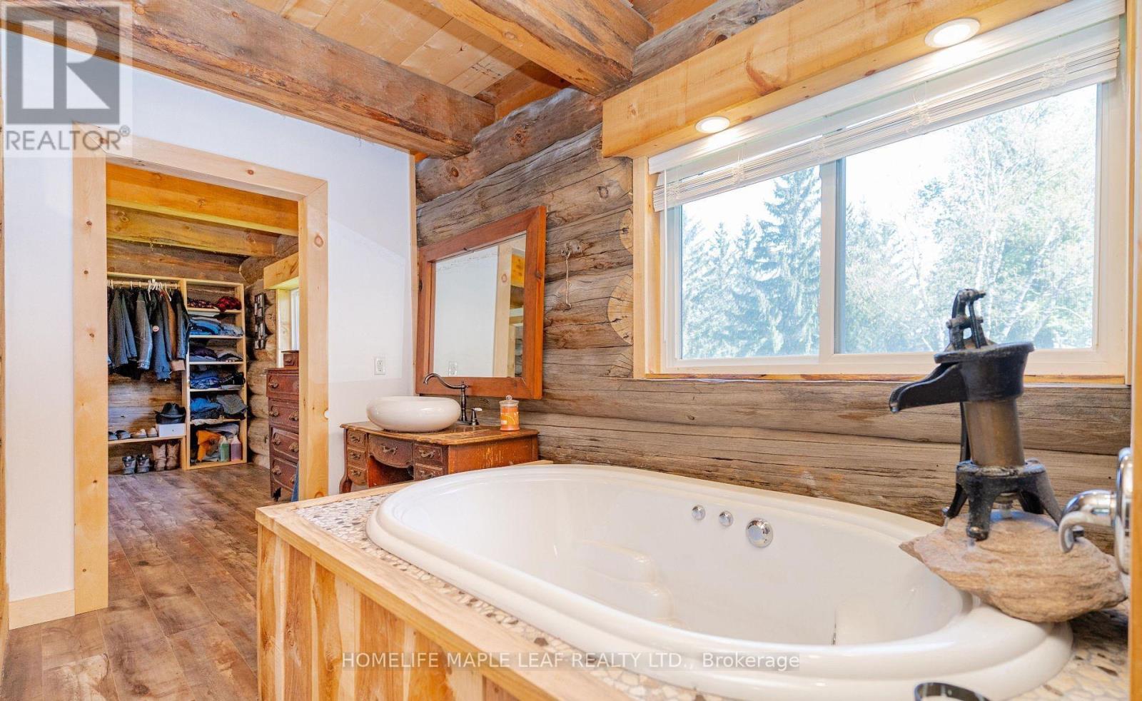 111440 11th Line, East Garafraxa, Ontario  L9W 7A5 - Photo 20 - X12966856