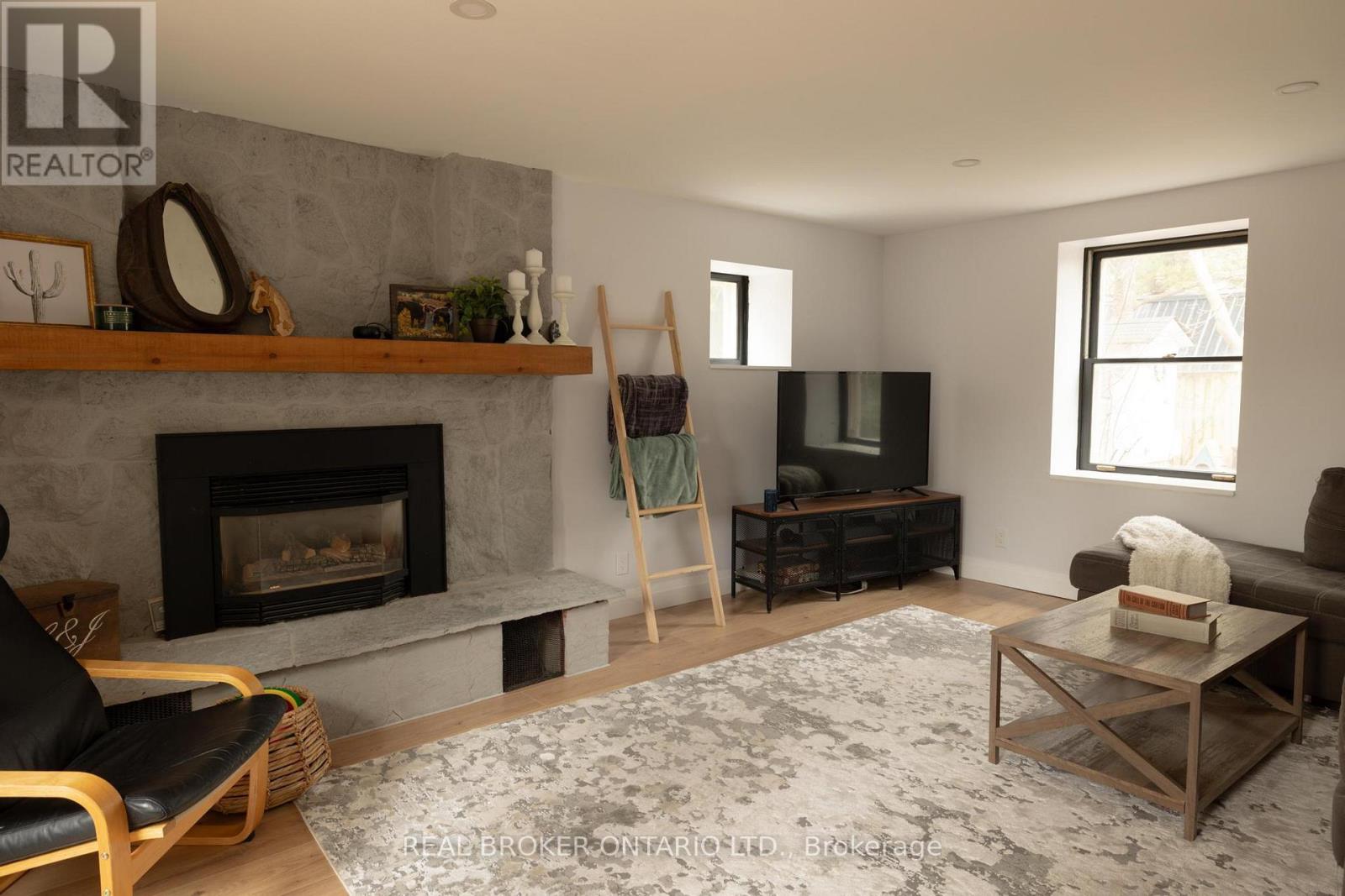 145 Garafraxa Street E, Centre Wellington, Ontario  N1M 1C8 - Photo 10 - X12966920