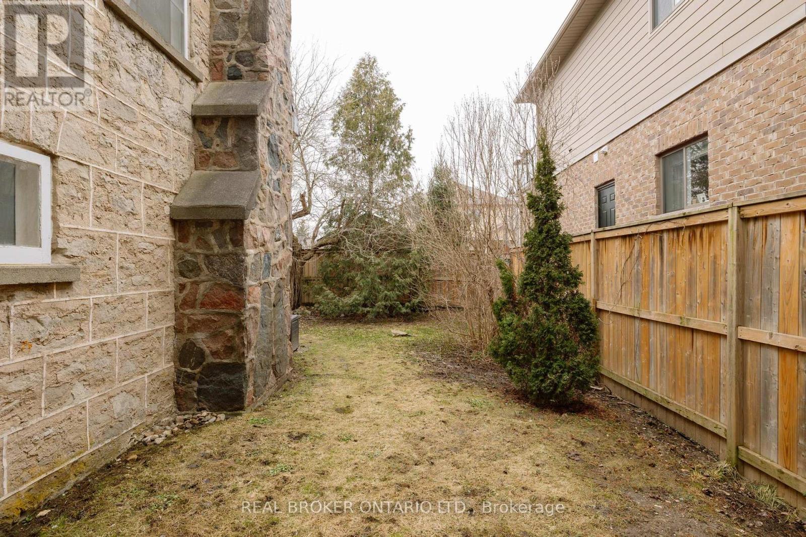 145 Garafraxa Street E, Centre Wellington, Ontario  N1M 1C8 - Photo 33 - X12966920