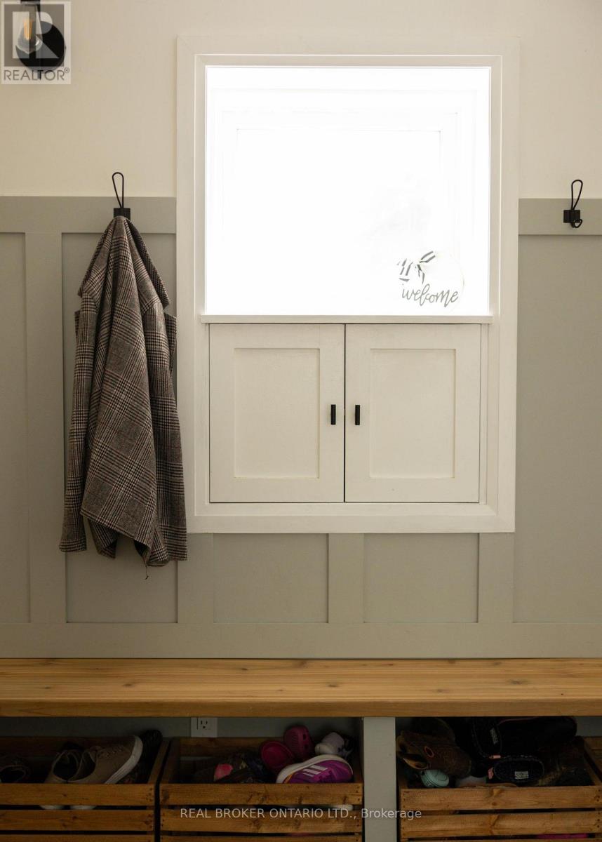 145 Garafraxa Street E, Centre Wellington, Ontario  N1M 1C8 - Photo 5 - X12966920