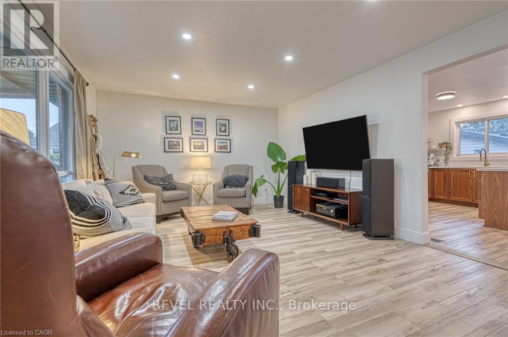 1141 Mohawk Road E, Hamilton, Ontario  L8T 2S4 - Photo 10 - X12966926